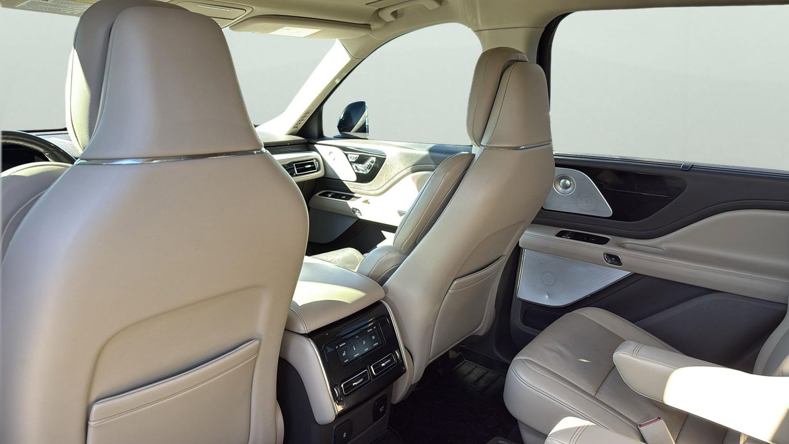 Used Car 2020 Lincoln Aviator  Reserve For Sale Under $30,000 In Austin, Texas