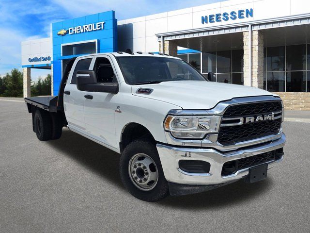 Bright White Clearcoat 2024 RAM 3500 Chassis Tradesman Crew Cab LB DRW 4WD Pickup Truck Four-Wheel Drive 6-Speed Automatic
