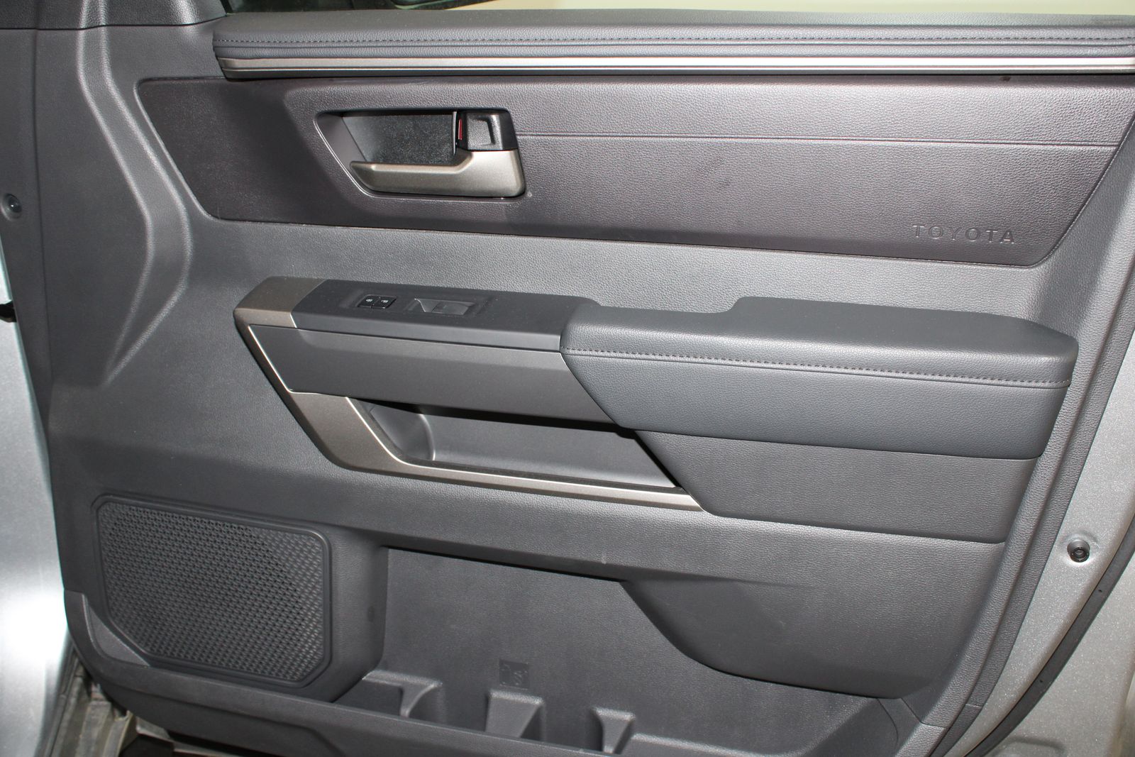 Used 2024 Silver Toyota SR5 image 18