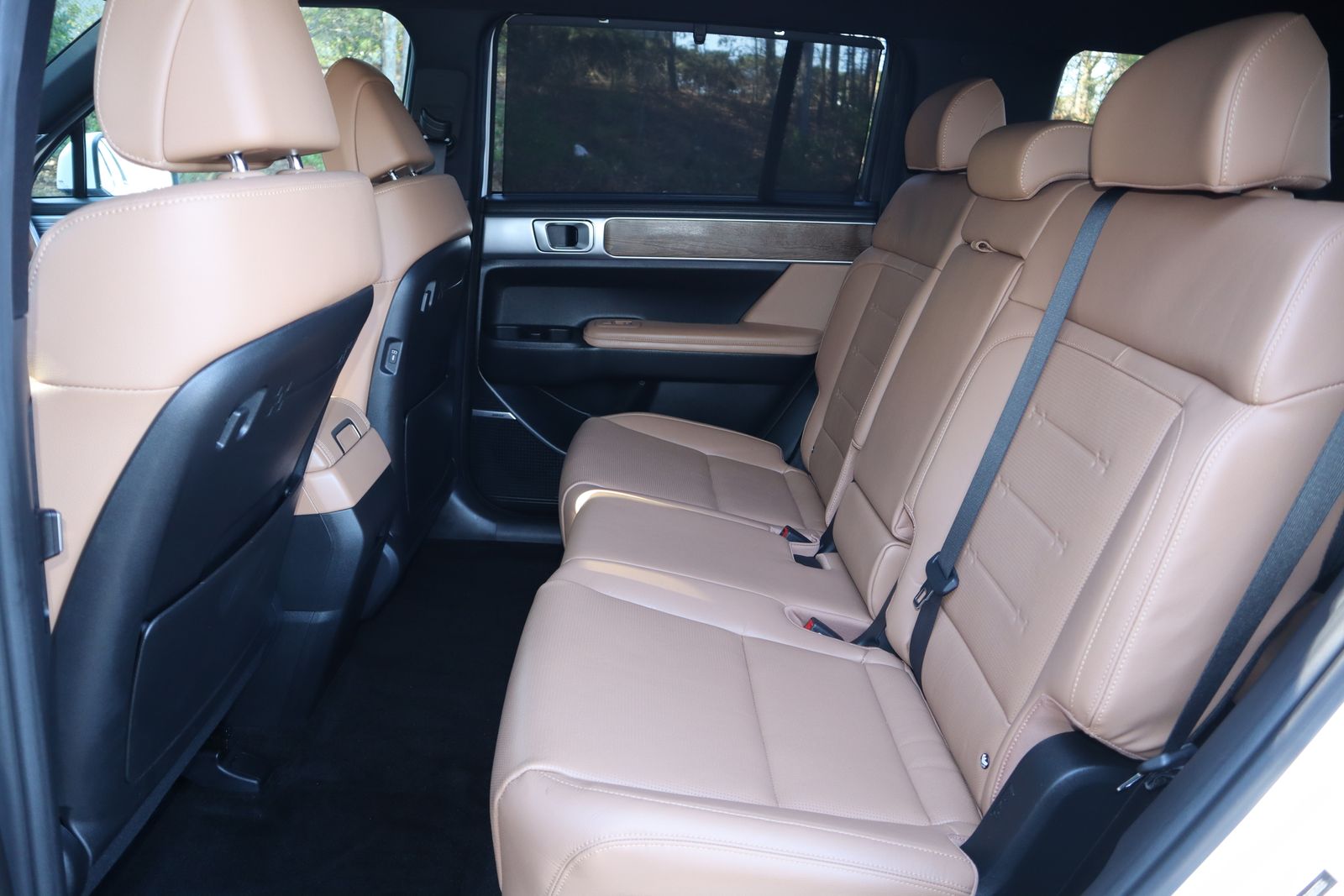 Used 2025 White Hyundai Limited image 16