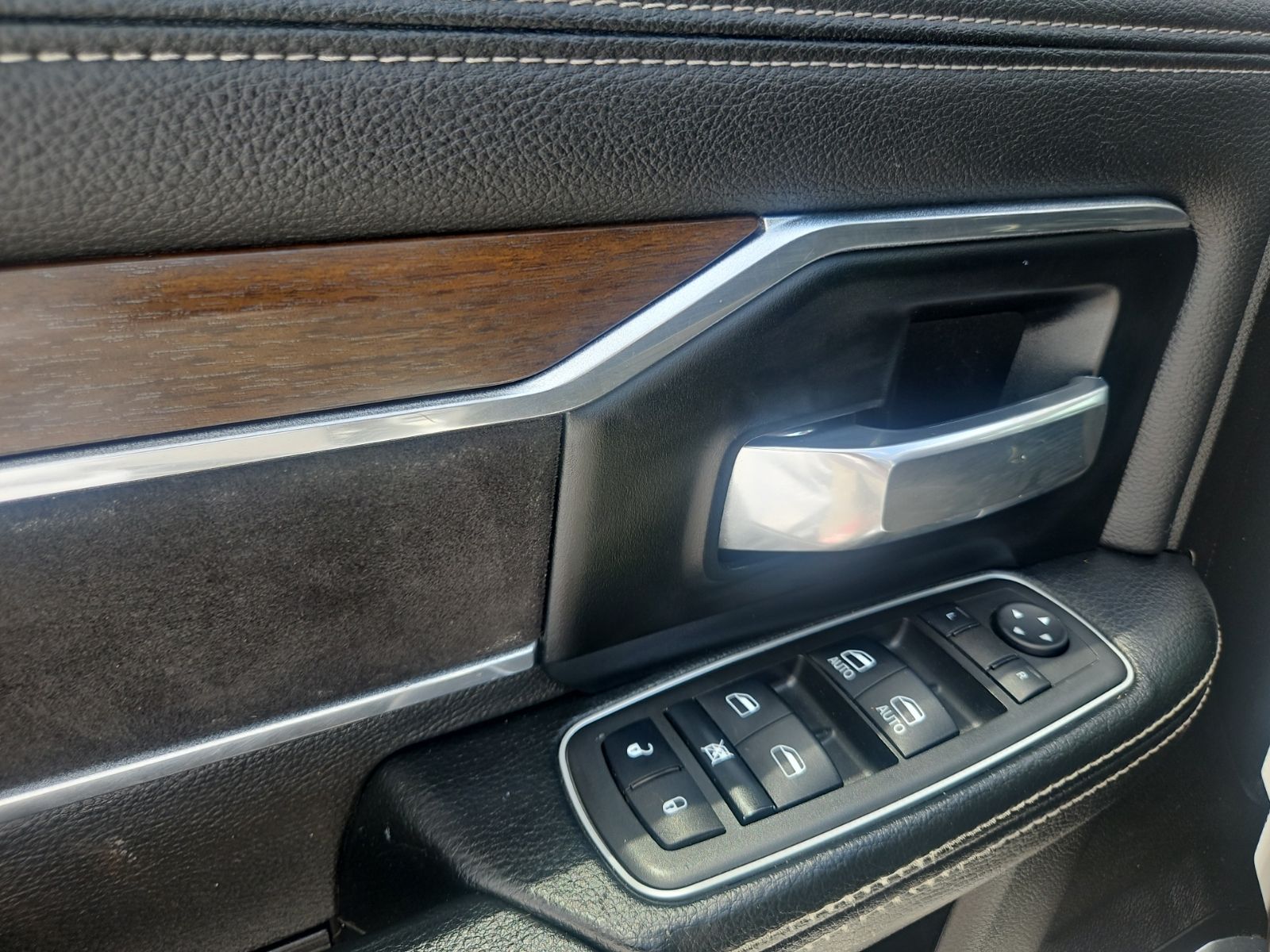 2022 Ram 2500 Laramie White at Cook Ford