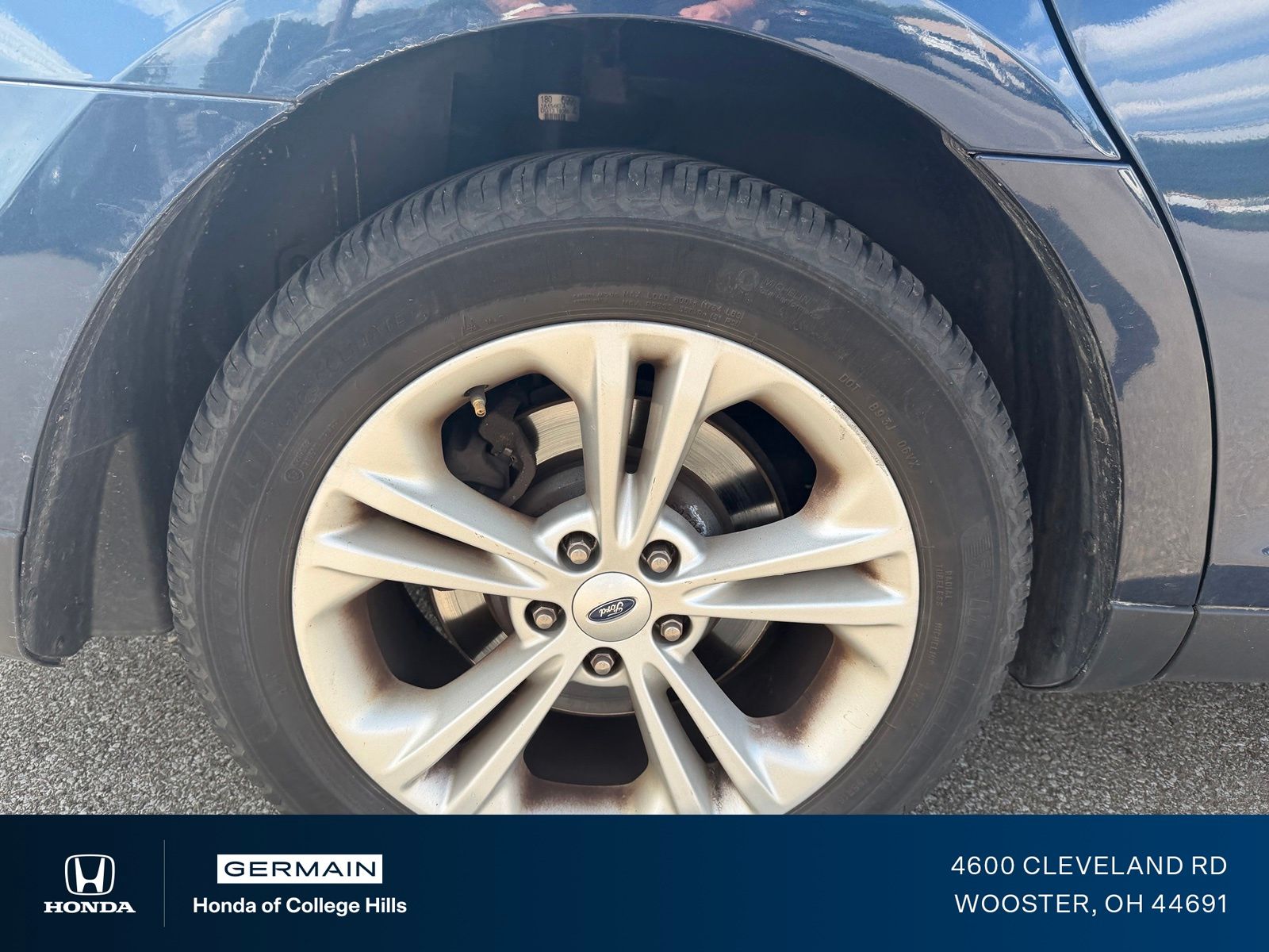 Used 2017 Blue Ford SEL image 6