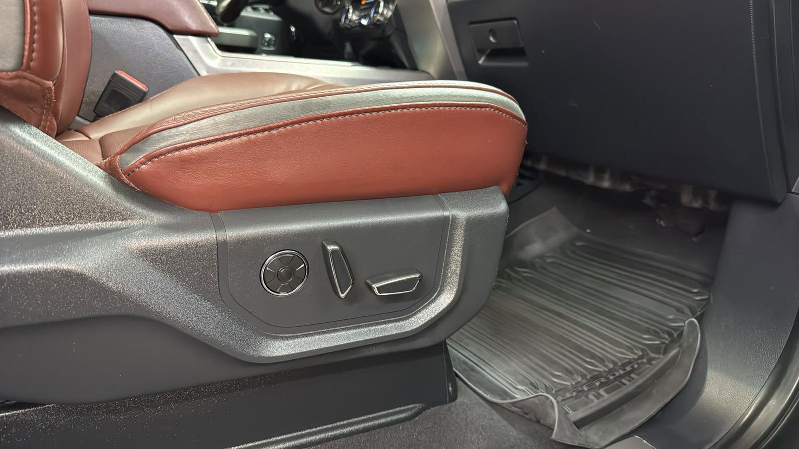 Used Car 2022 Ford F-250sd  Platinum For Sale Under $70,000 In Austin, Texas