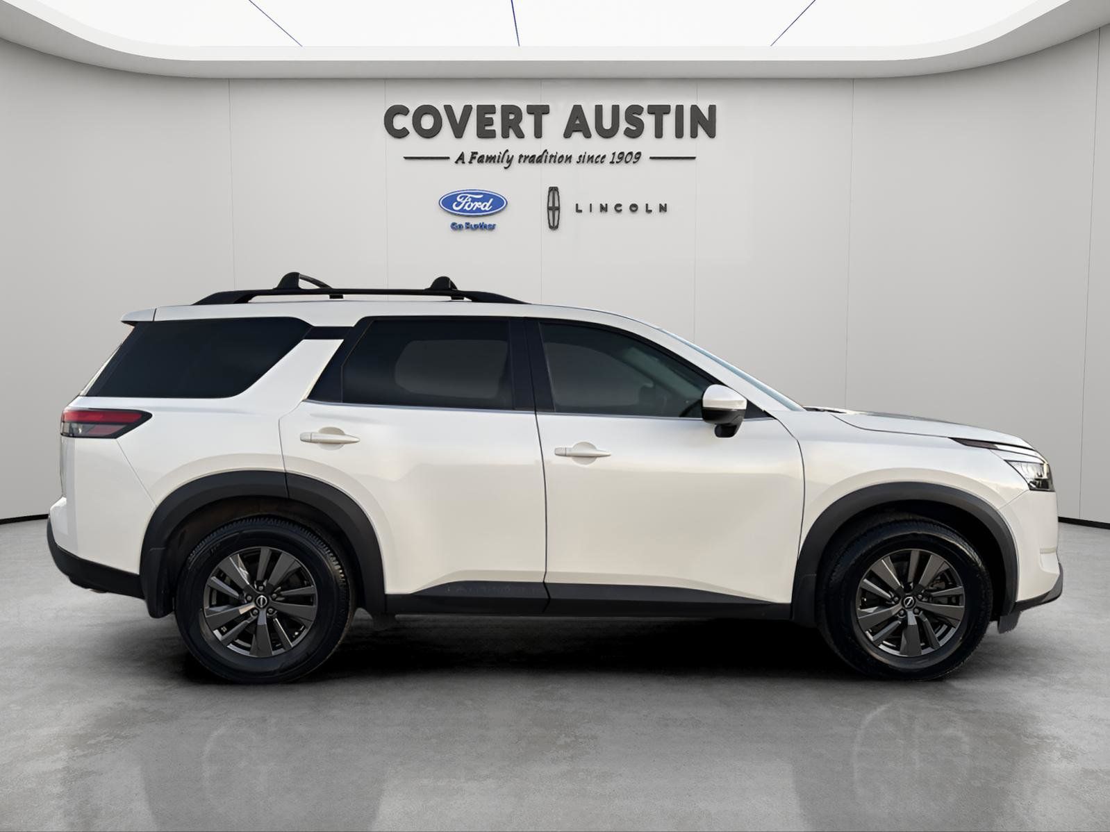 Used Car 2022 Nissan Pathfinder  Sv For Sale Under $25,000 In Austin, Texas