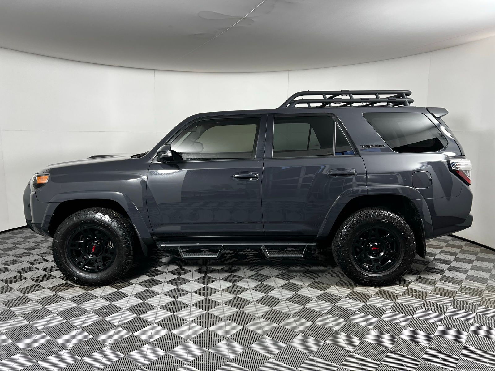 Thumbnail: 2024 Toyota 4Runner - 8