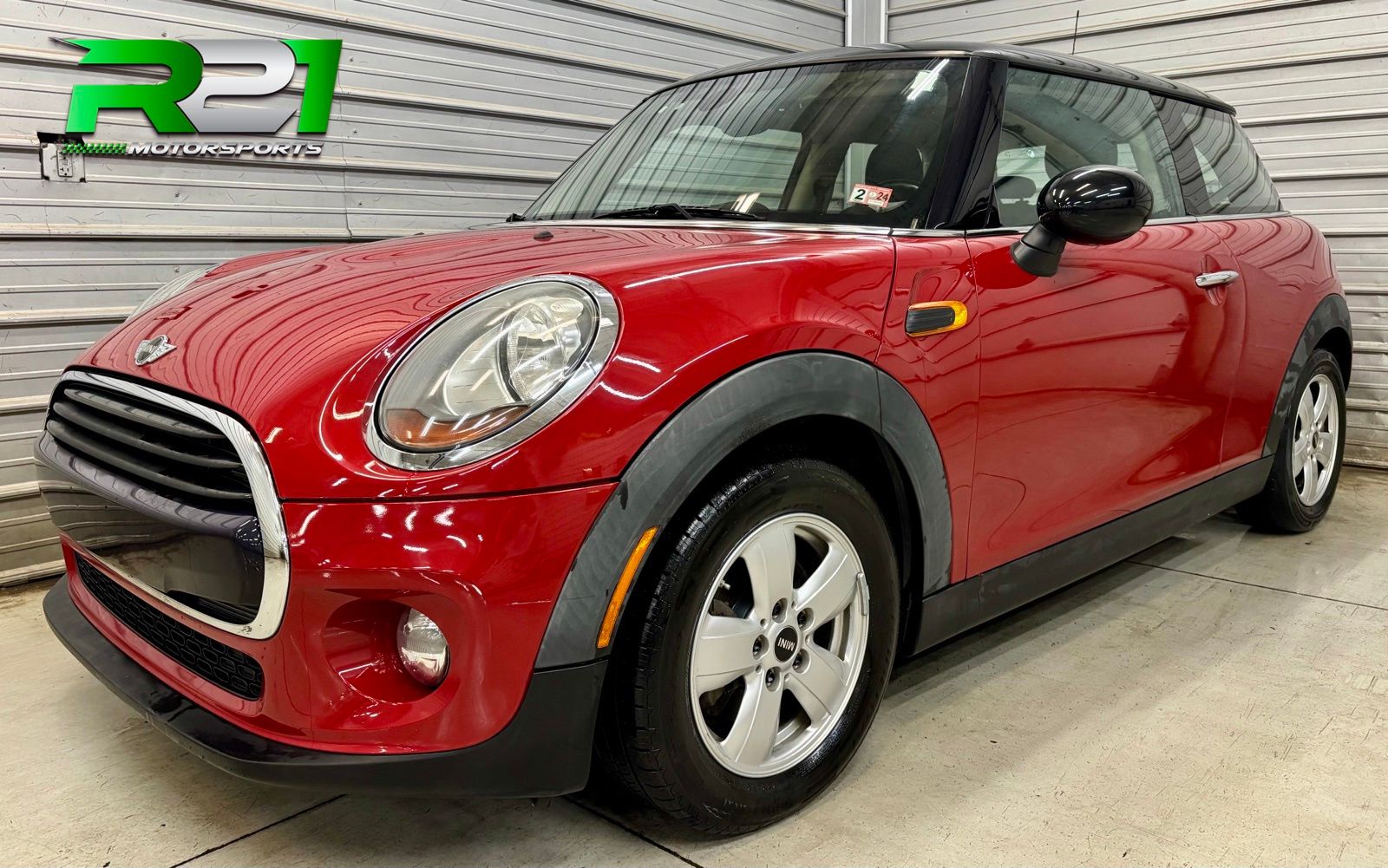 Blazing Red 2015 MINI Cooper Hatchback Front-Wheel Drive 6-Speed Automatic
