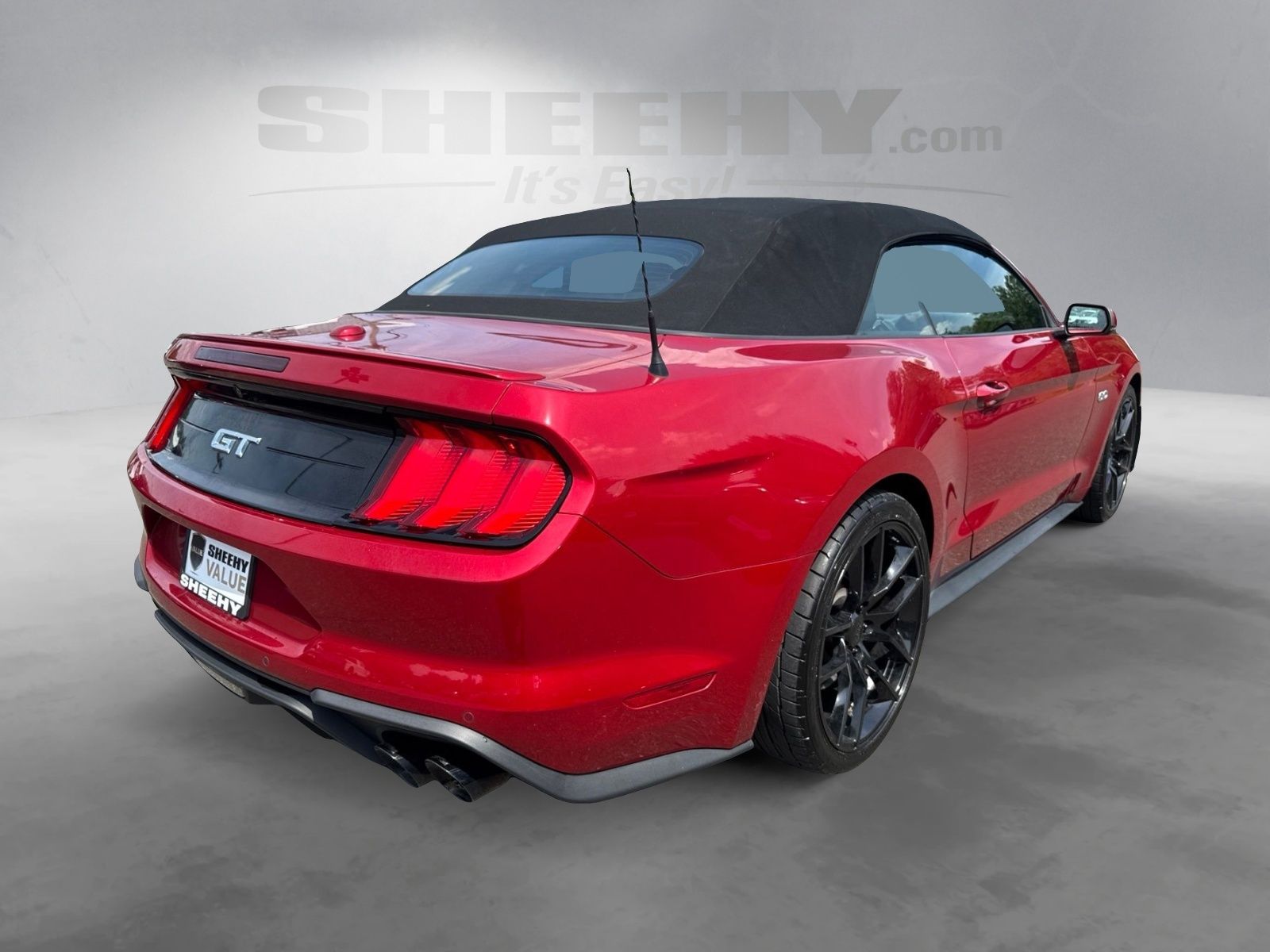 Used 2021 Rapid Red Metallic Tinted Clearcoat Ford GT Premium image 16