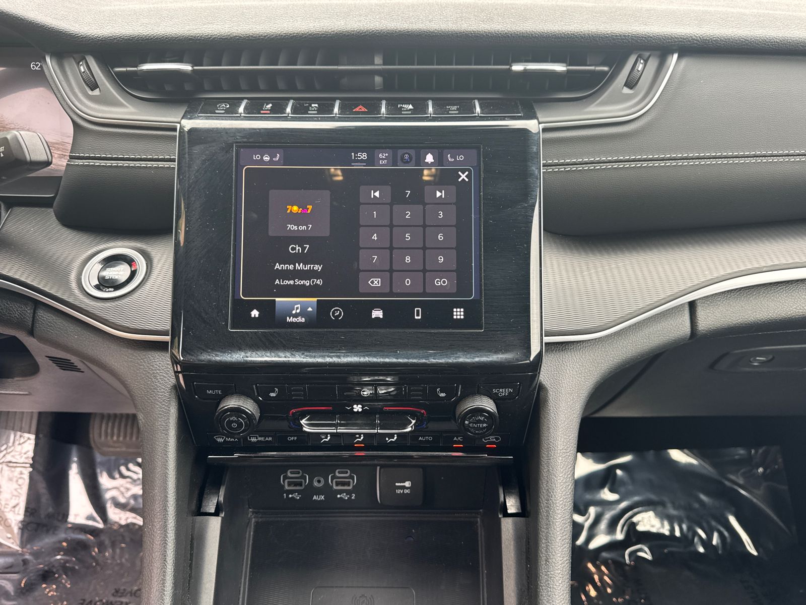 Used 2025 Black Jeep Altitude image 28