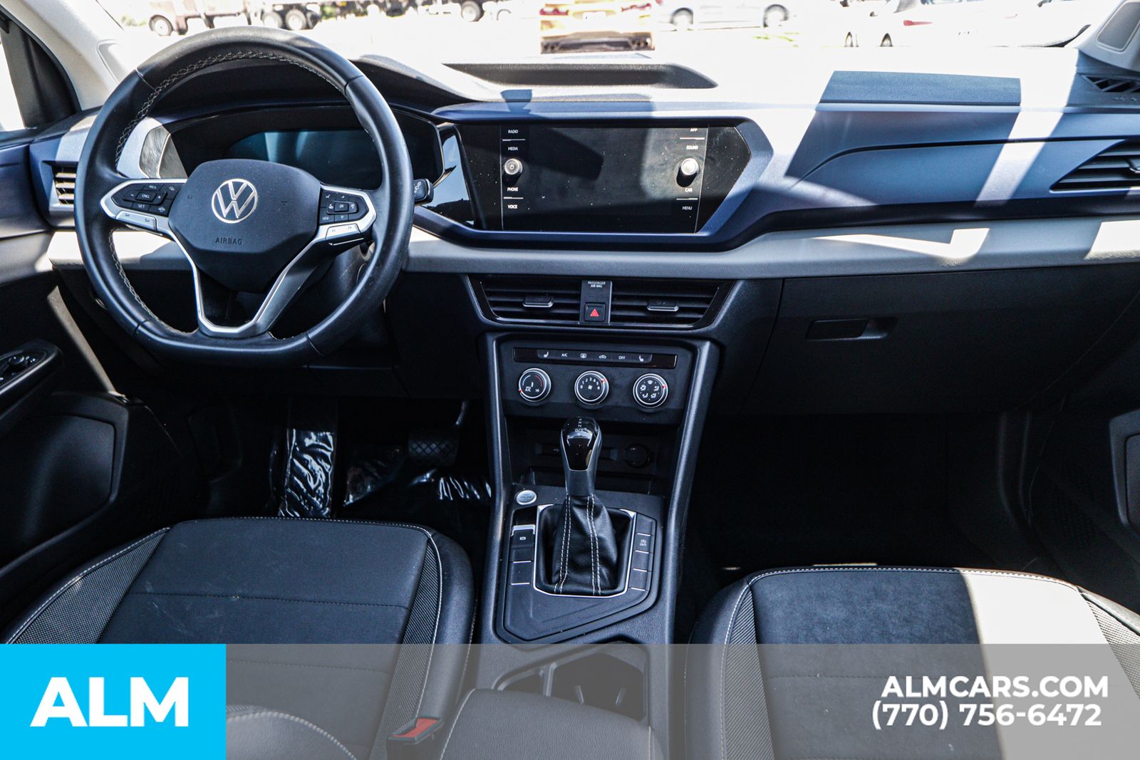 2022 Volkswagen Taos SE photo 22