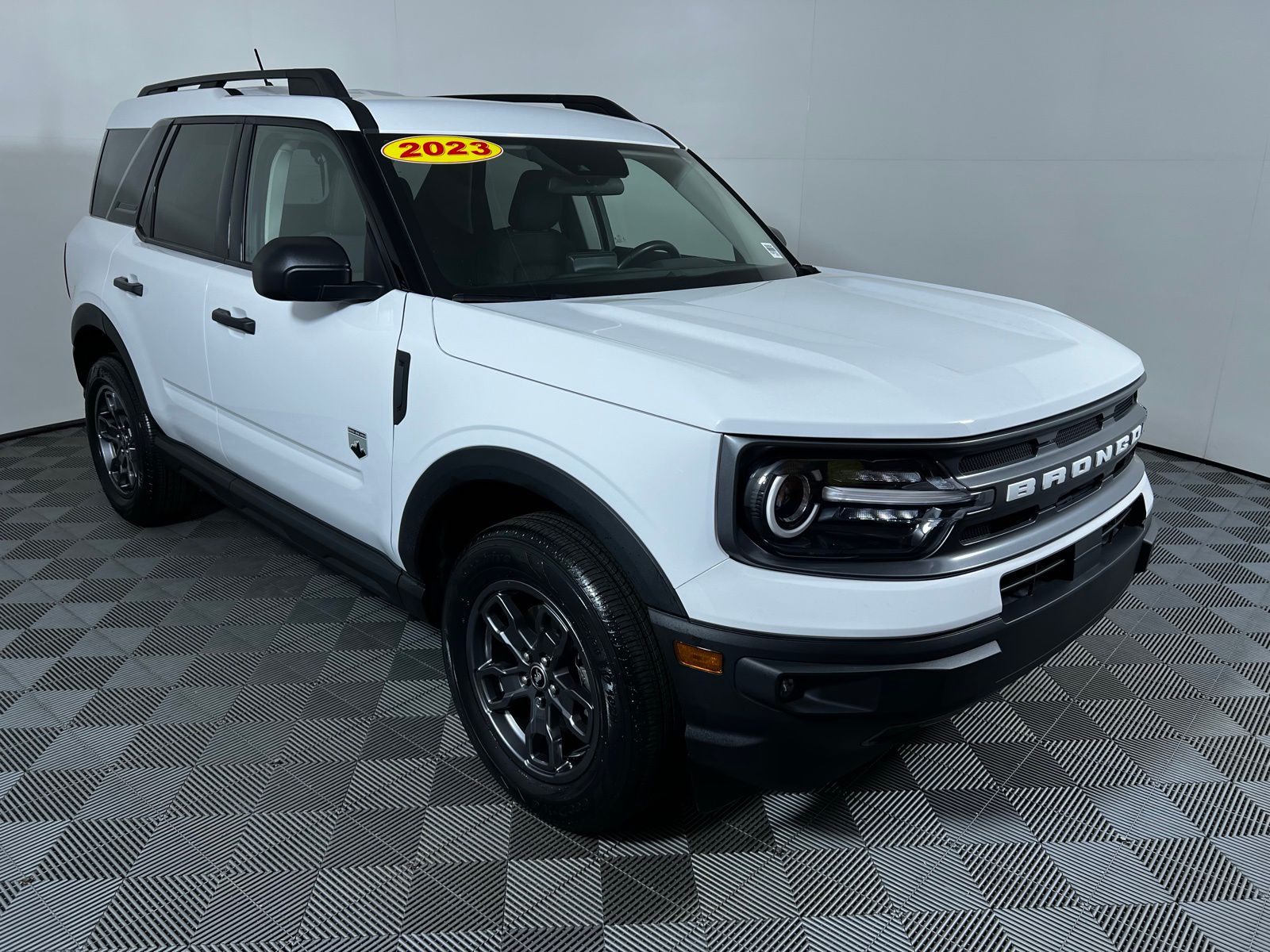 Thumbnail: 2023 Ford Bronco Sport - 3