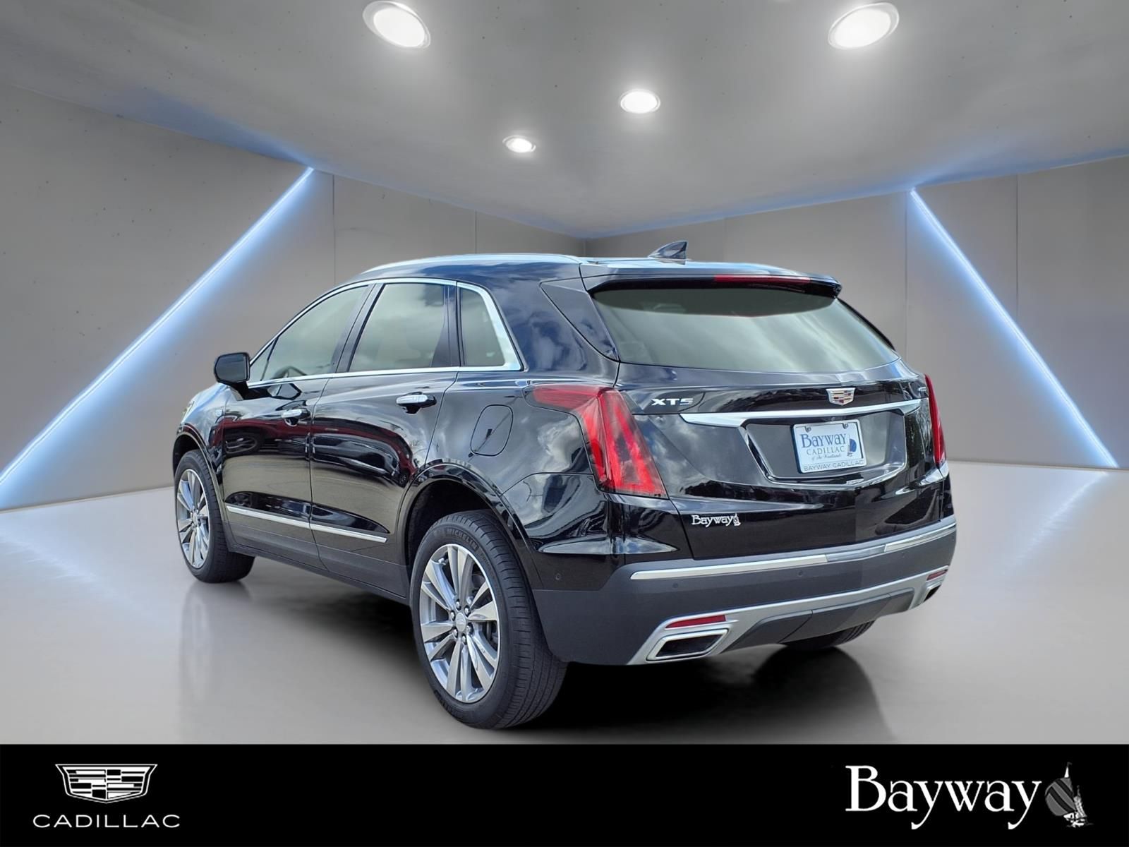 2022 Cadillac XT5 Premium Luxury - 8