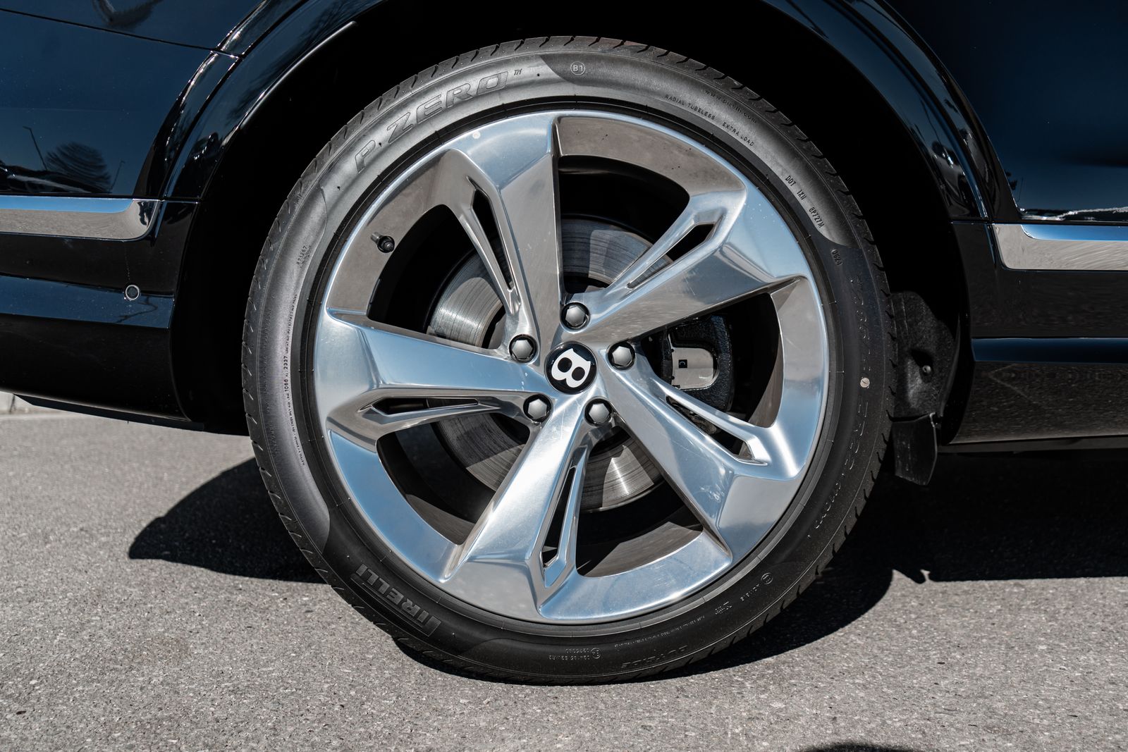 2024 Bentley Bentayga Base - Photo 15