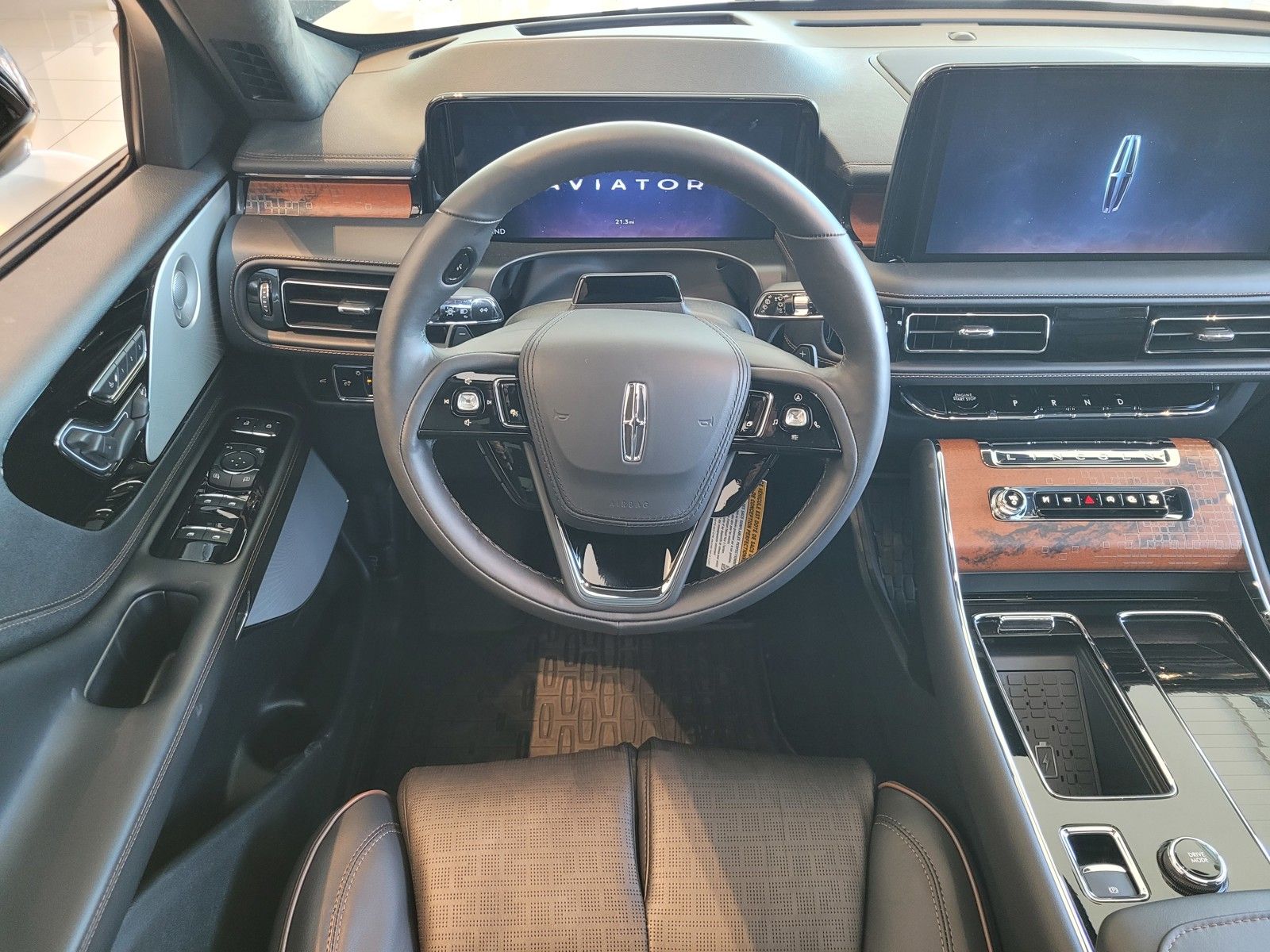 New 2026 White Lincoln Black Label image 8