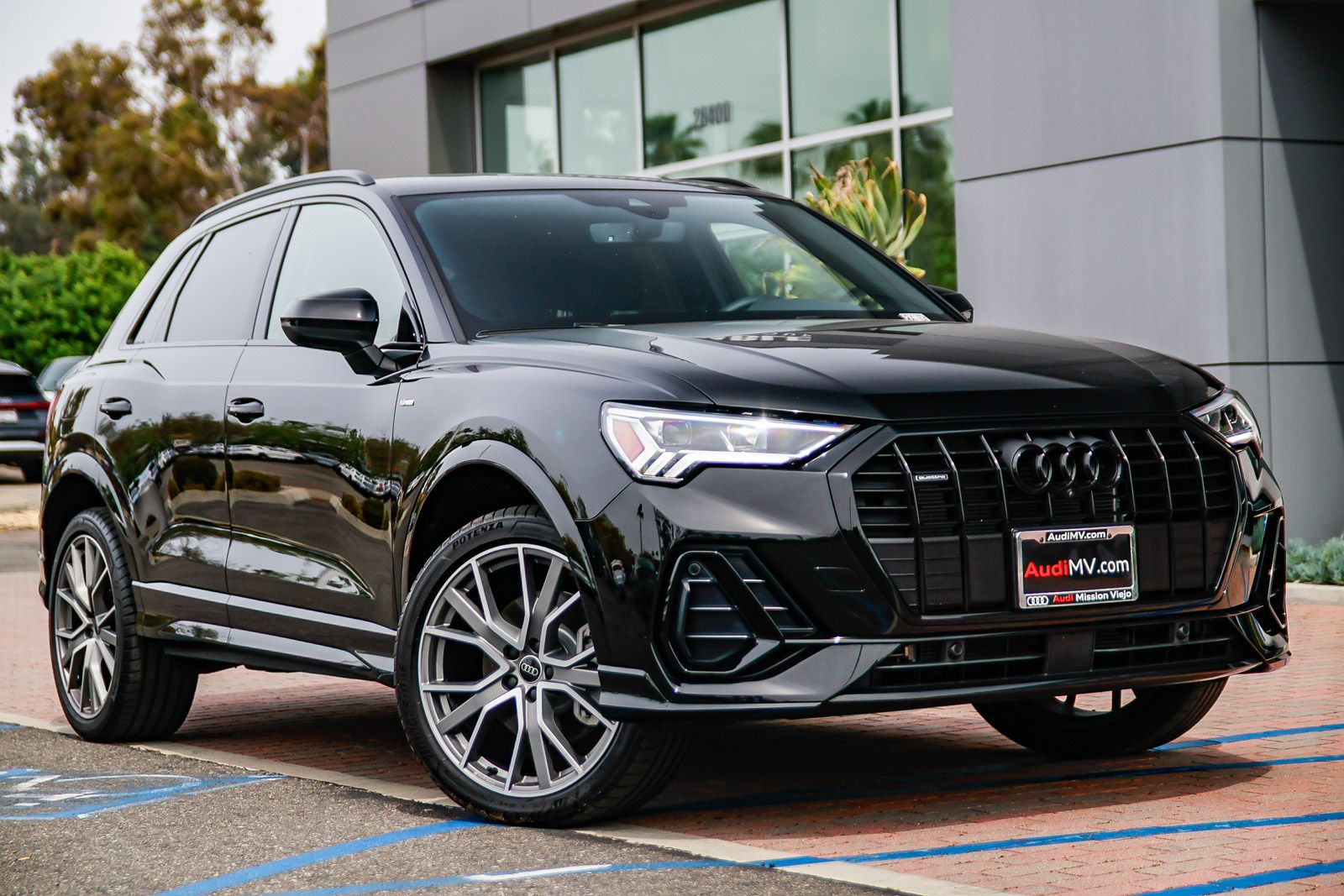 Black Metallic 2025 Audi Q3 quattro Premium Plus S Line 45 TFSI SUV / Crossover All-Wheel Drive 8-Speed Automatic