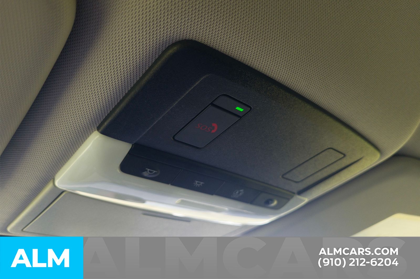 Used 2024  Mitsubishi SE image 19
