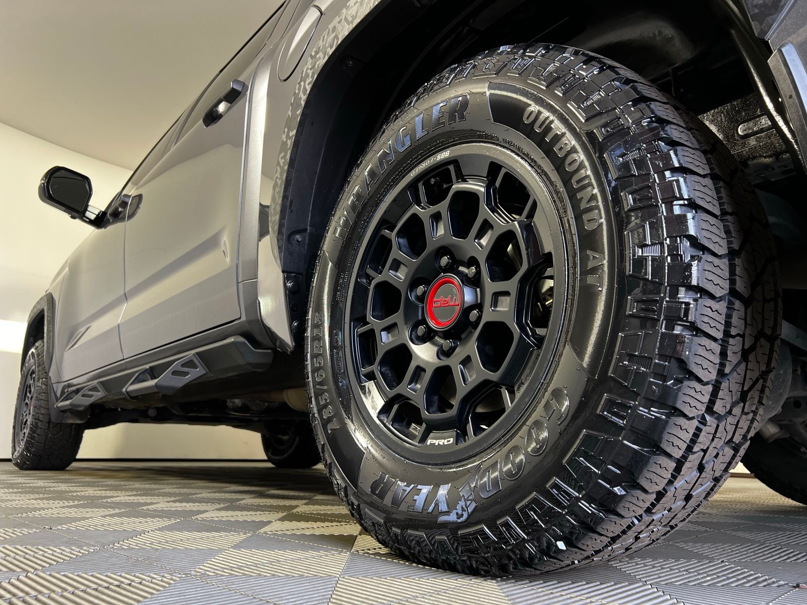 Thumbnail: 2023 Toyota Tundra - 31