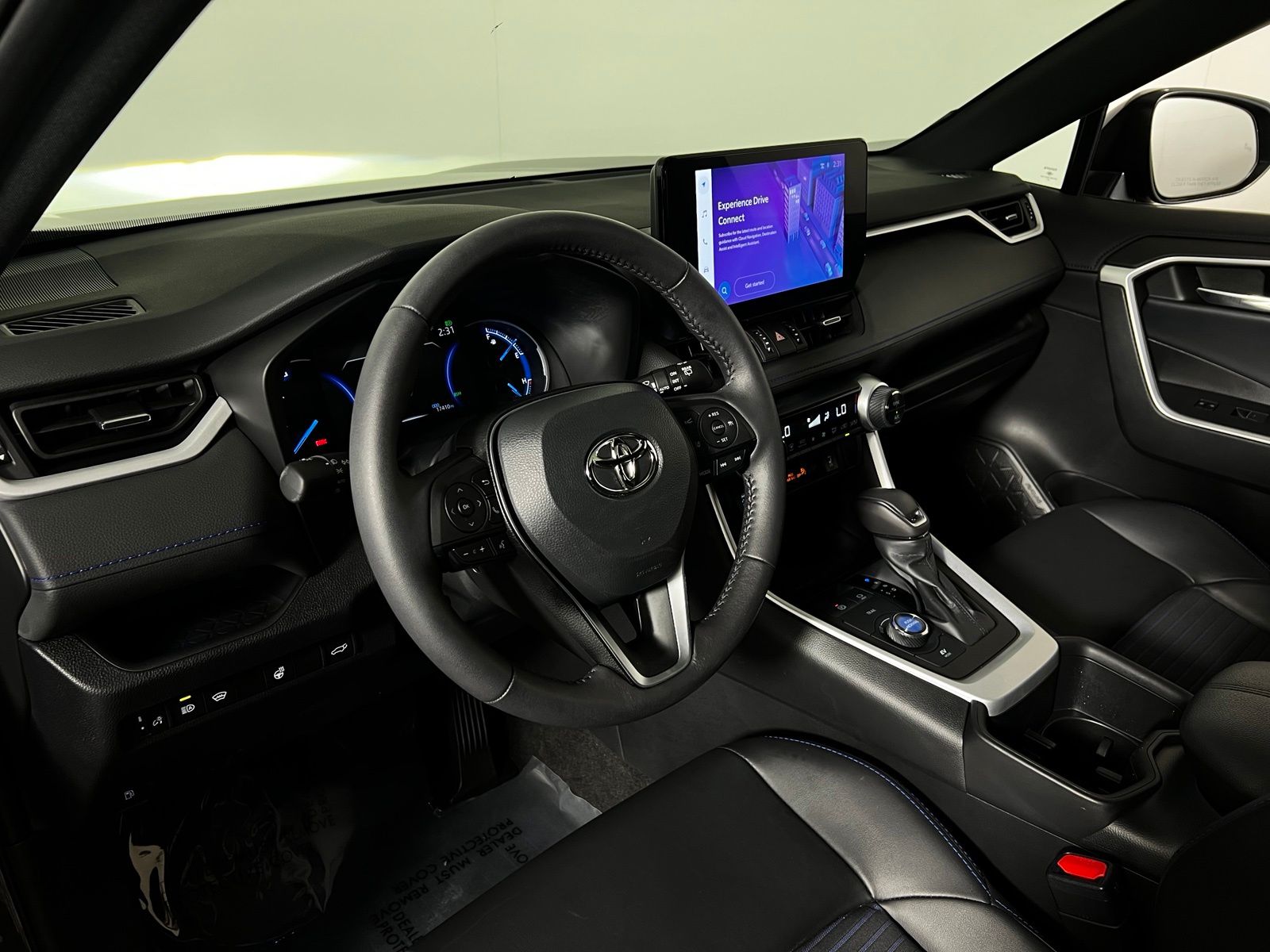 Thumbnail: 2024 Toyota RAV4 - 12