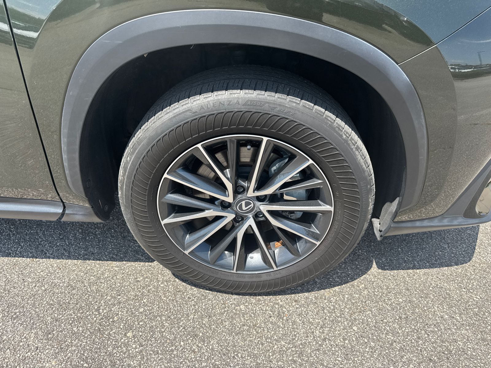 2024 Lexus NX 250 - Photo 12