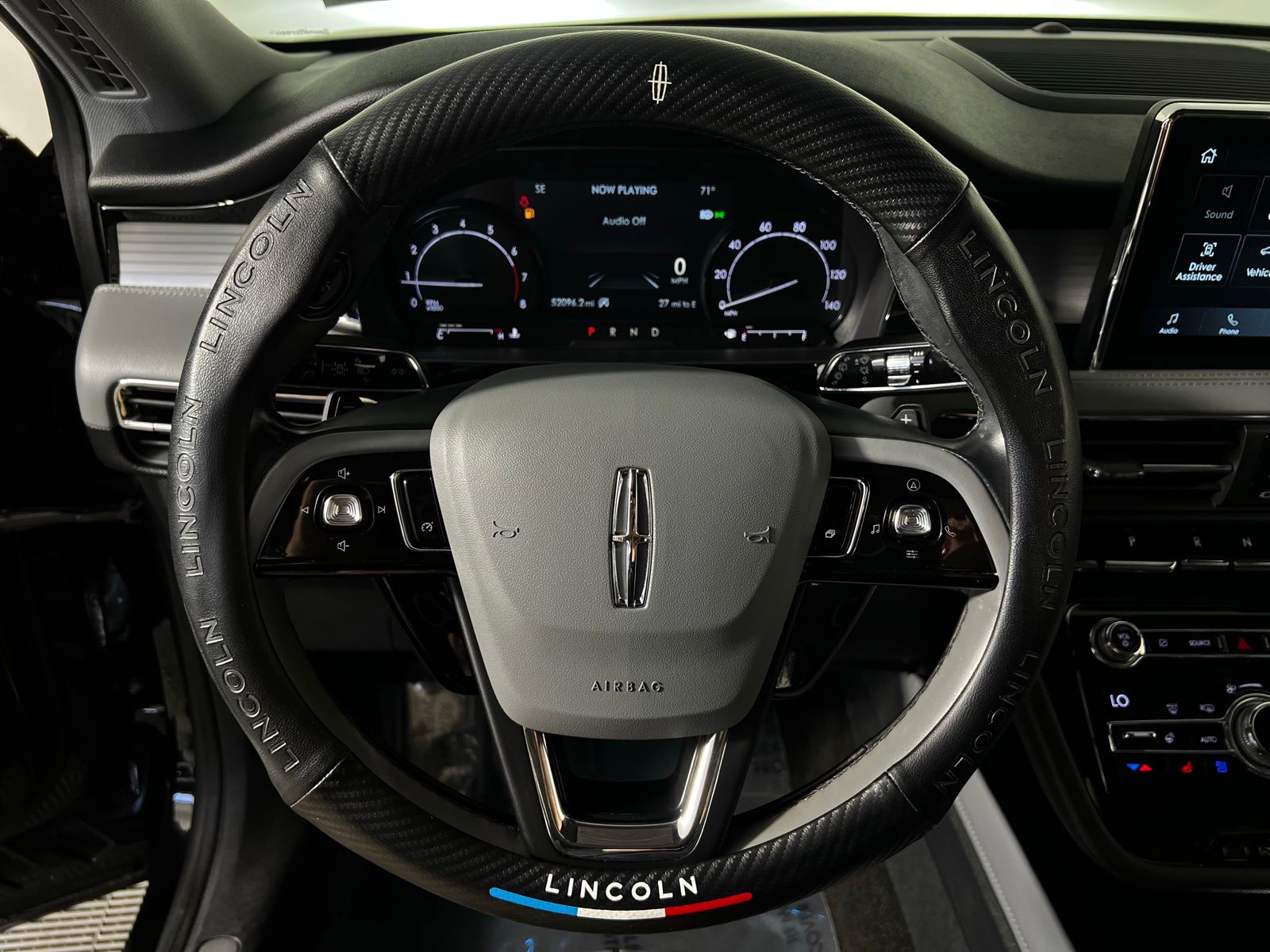 Thumbnail: 2020 Lincoln Corsair - 15