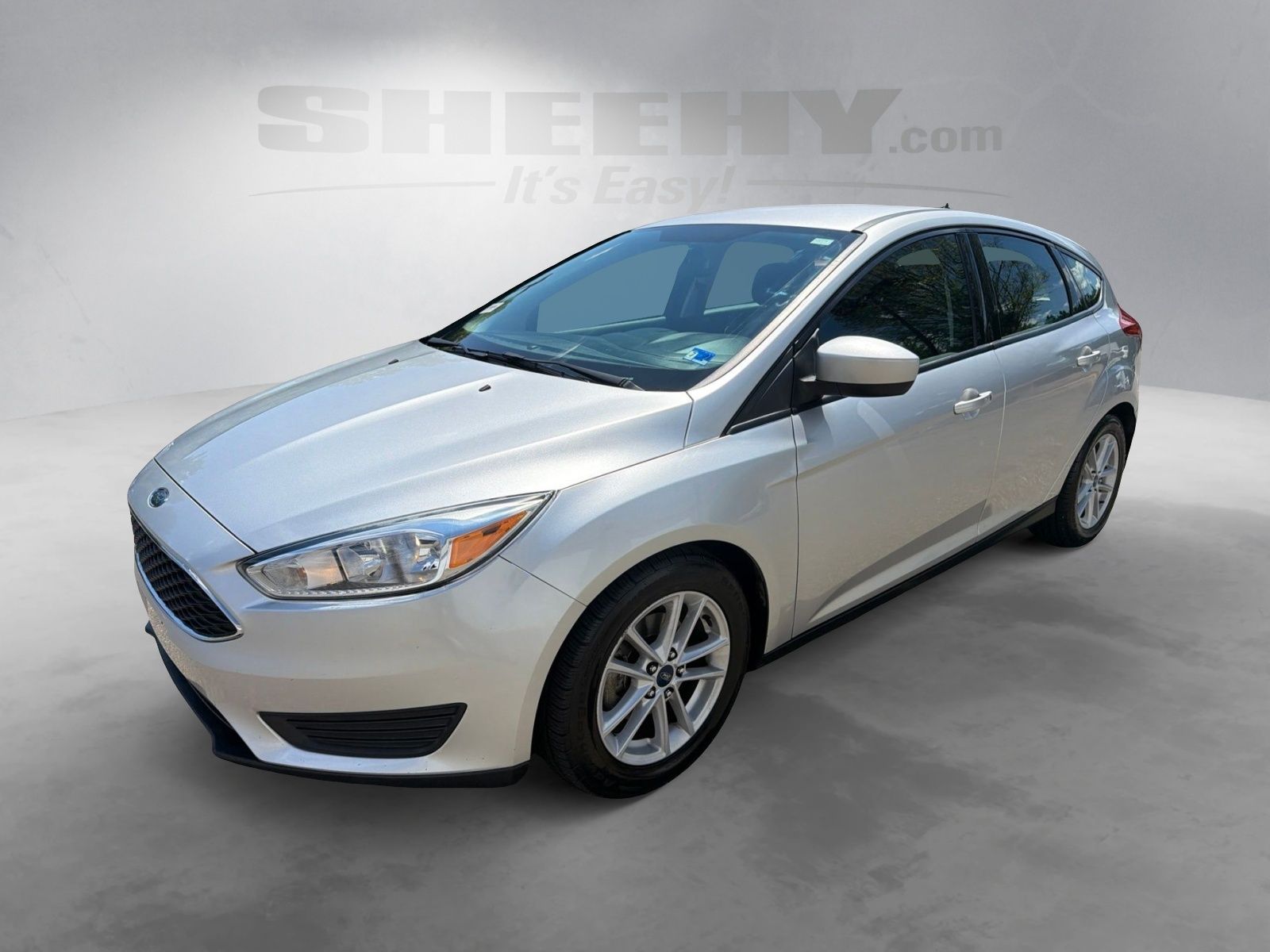 Used 2018 Ingot Silver Ford SE image 16