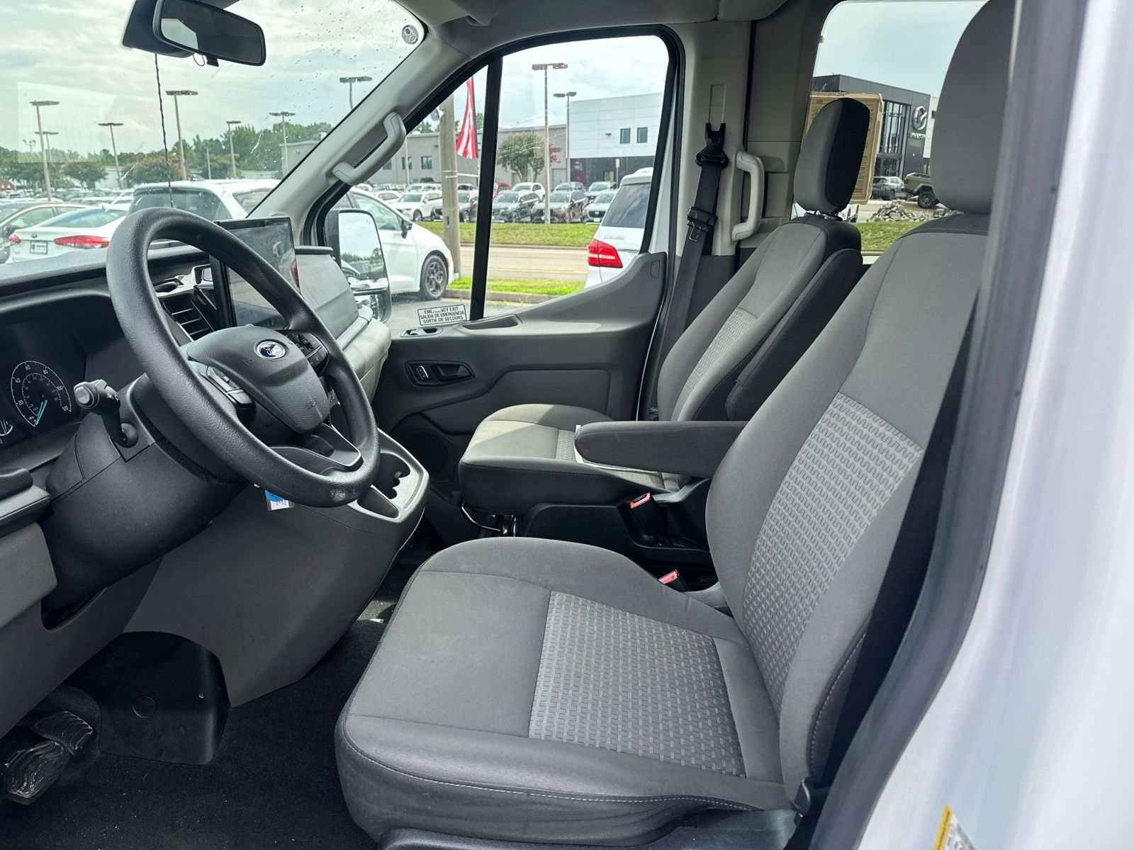 Certified Used 2024 Oxford White Ford XLT image 8