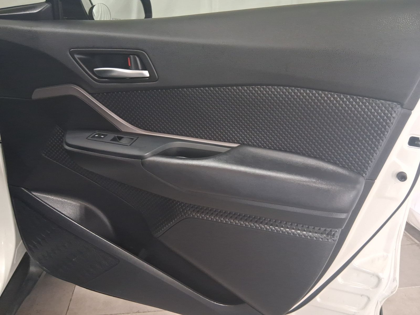 Used Car 2020 Toyota C-hr  For Sale Under $20,000 In Austin, Texas