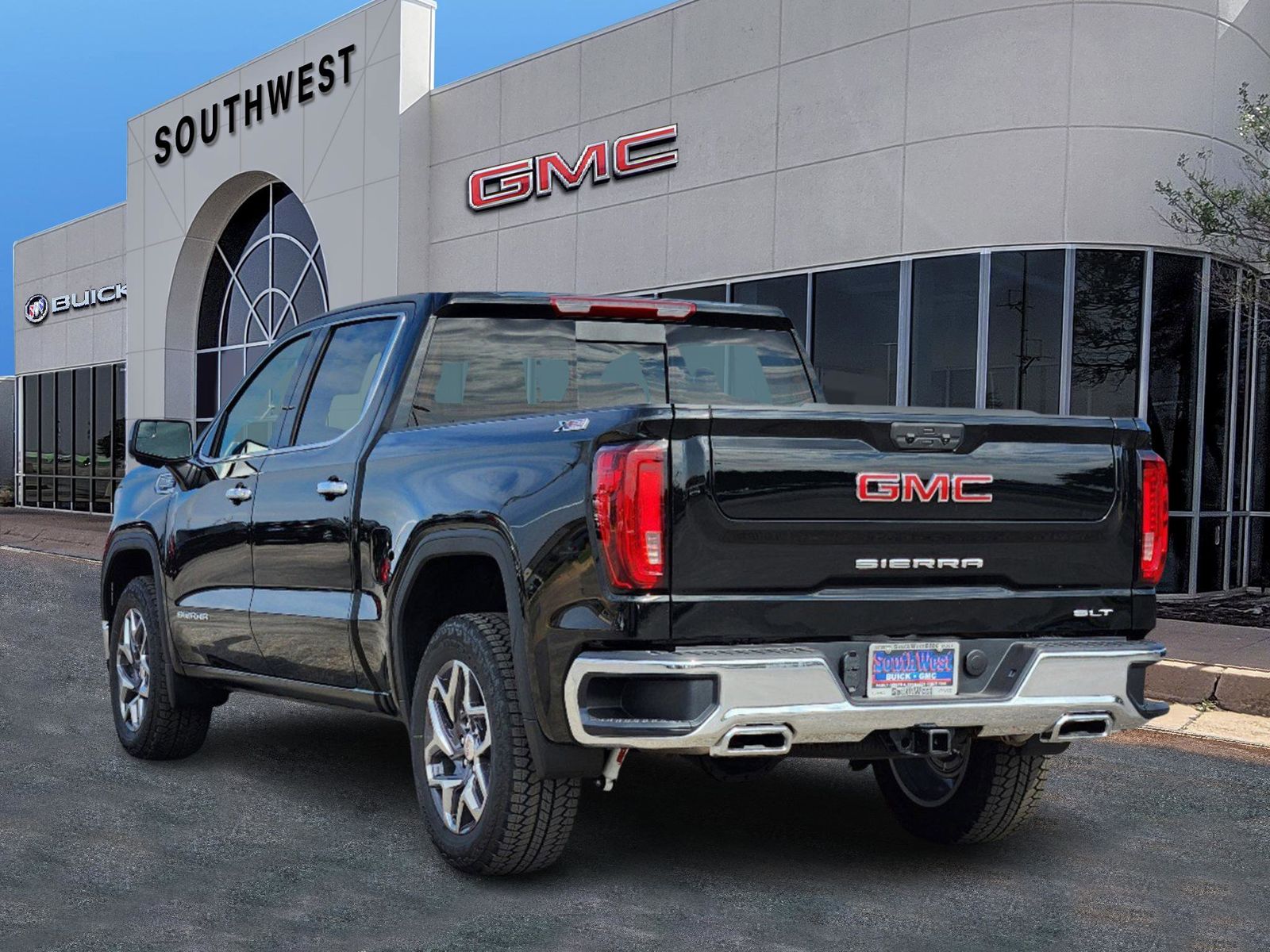 2025 GMC Sierra 1500 SLT 4