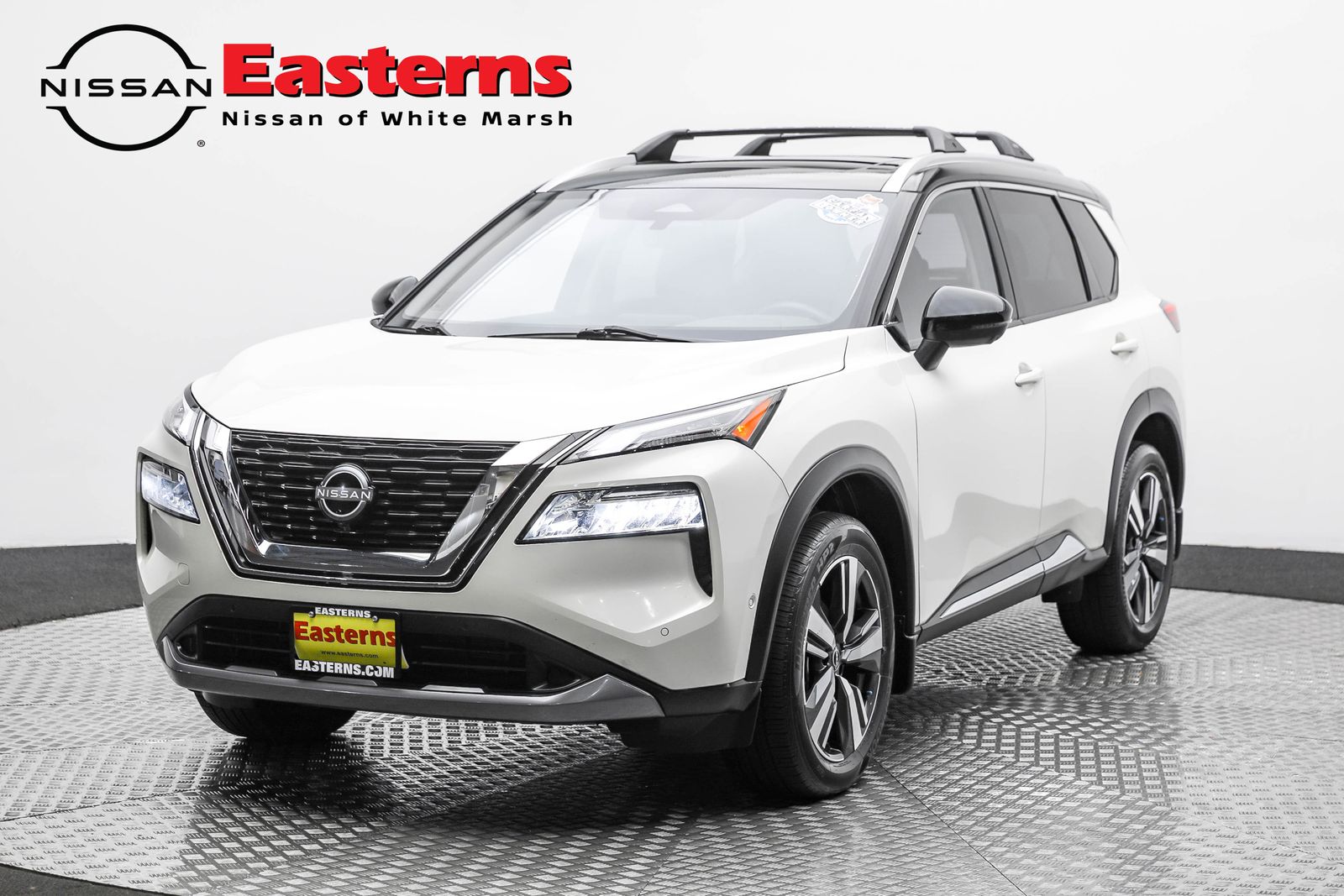 2023 Nissan Rogue SL's photo