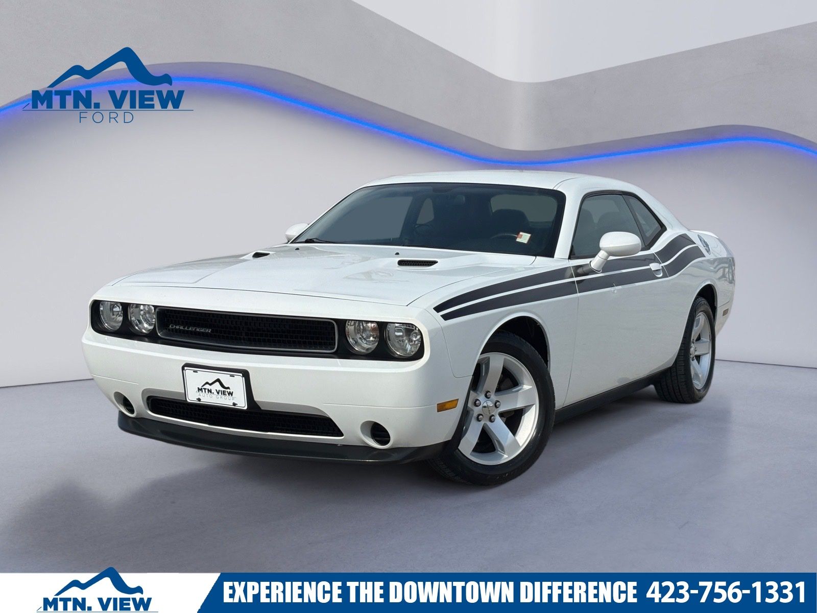 2012 Dodge Challenger SXT RWD