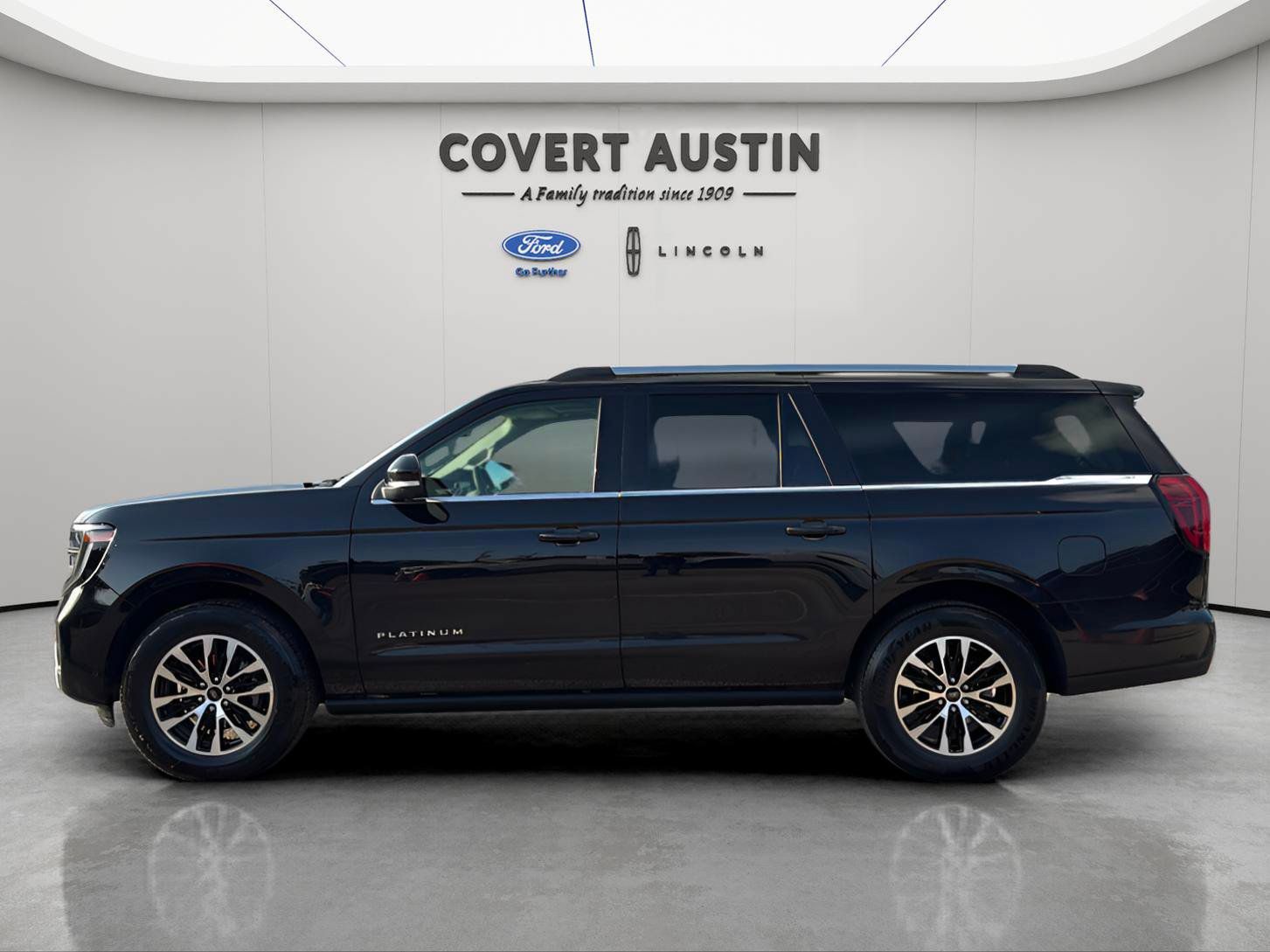 Used 2025 Black Ford Platinum image 2