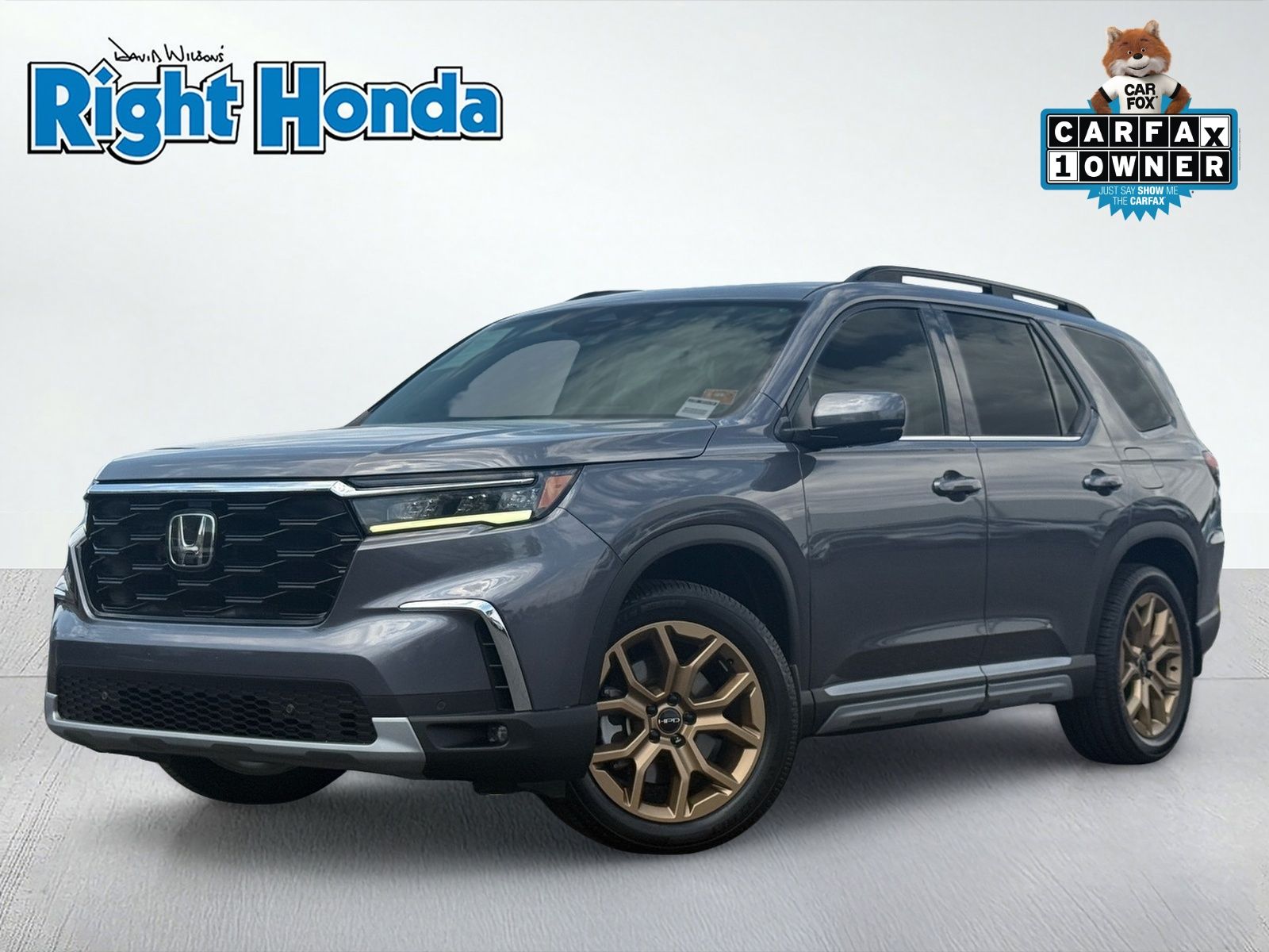  2024 Honda Pilot Touring FWD   