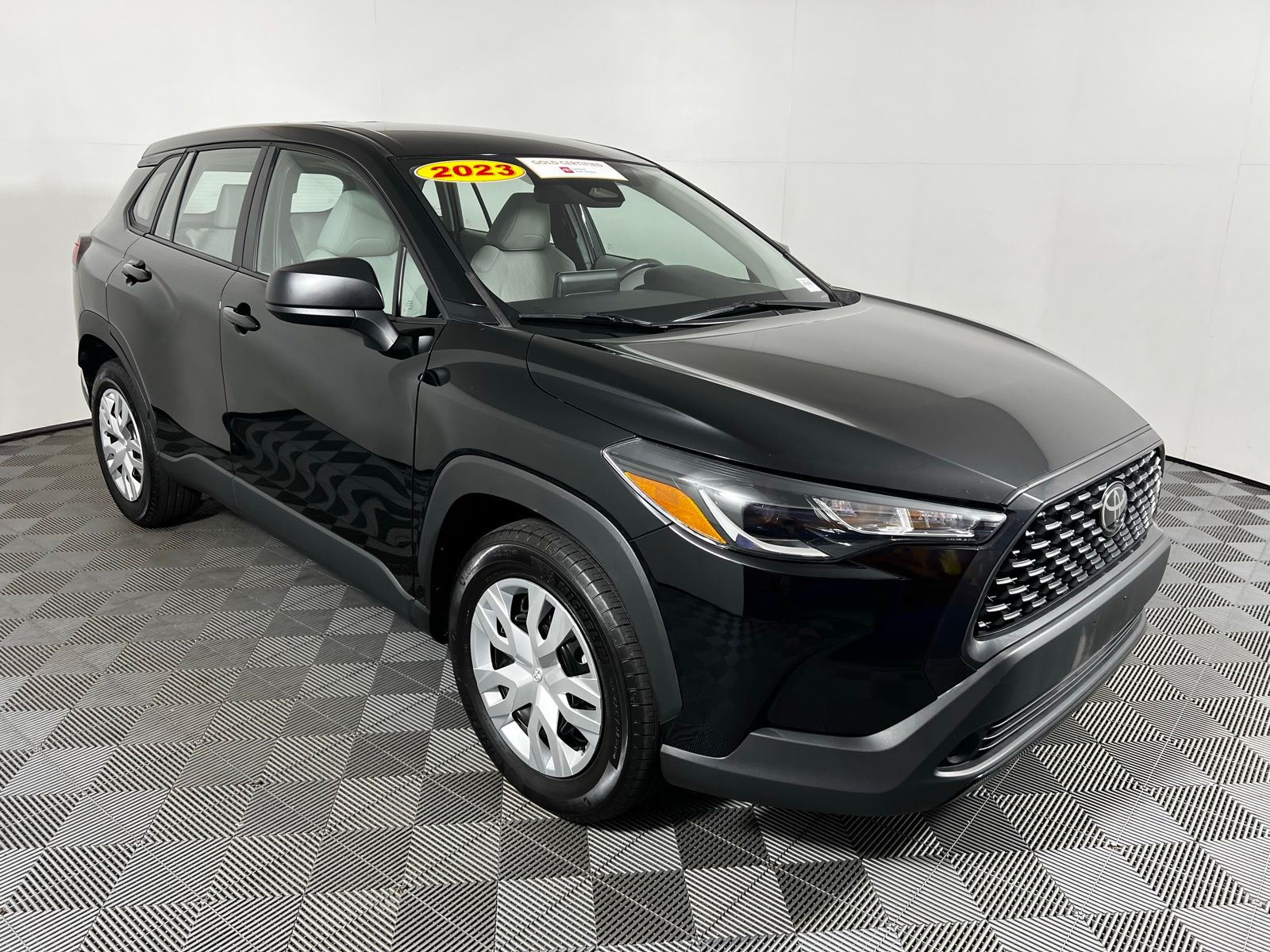 Thumbnail: 2023 Toyota Corolla Cross - 3