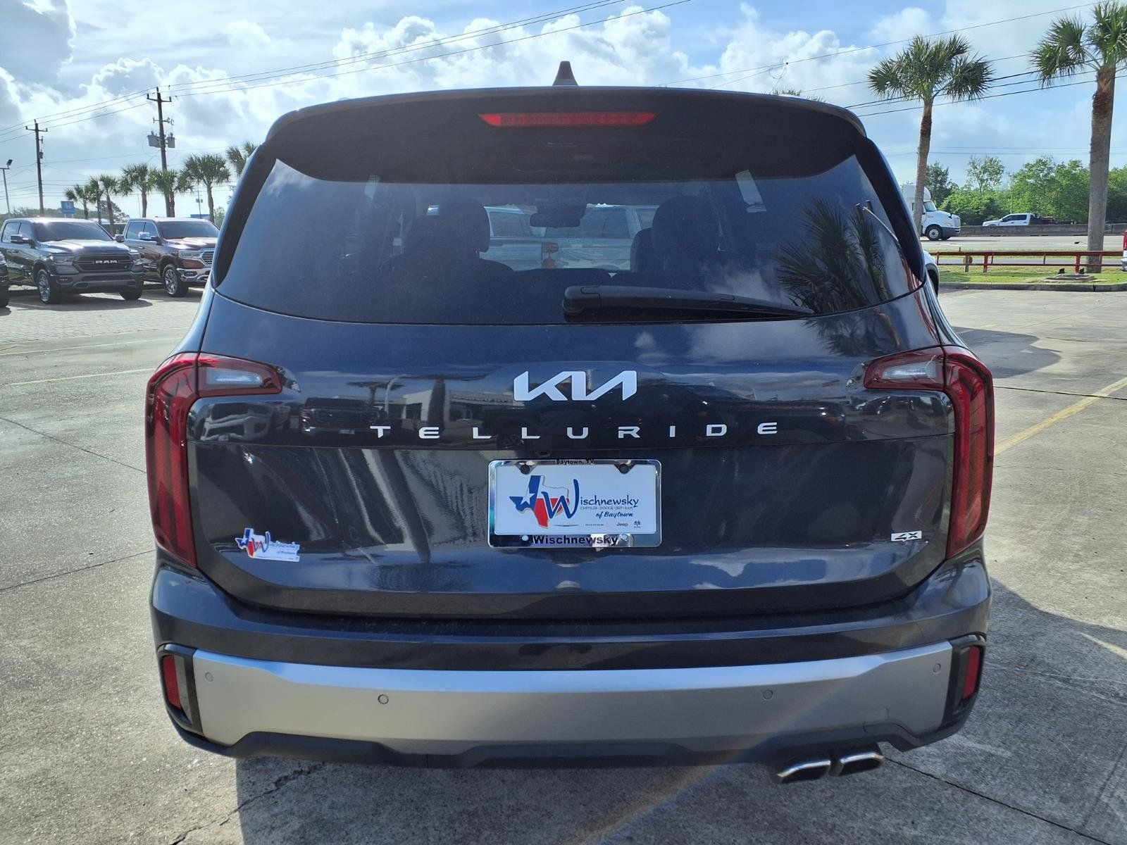 2025 Kia Telluride S - 5