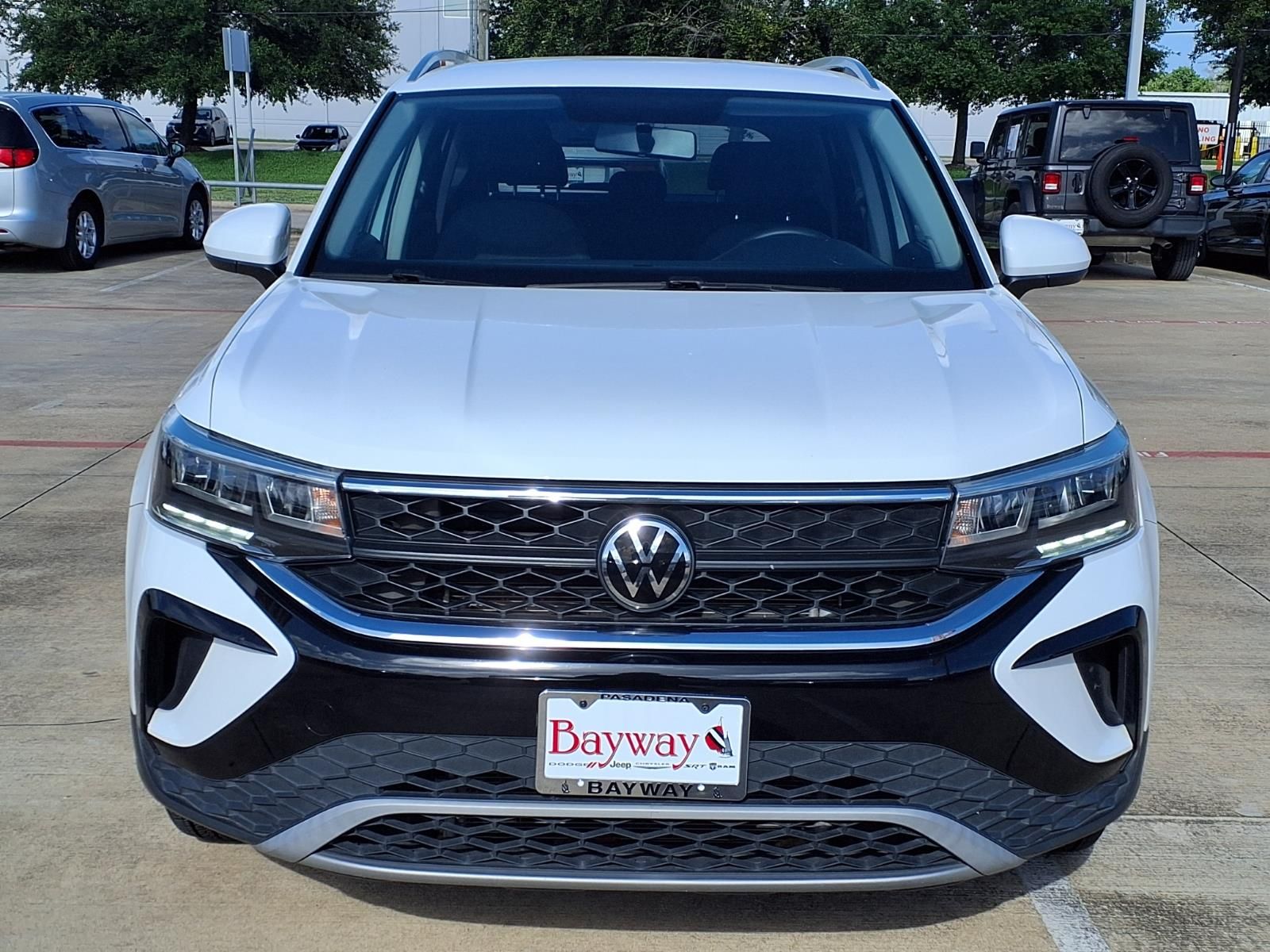 2022 Volkswagen Taos 1.5T SE  at DeMontrond Auto Country