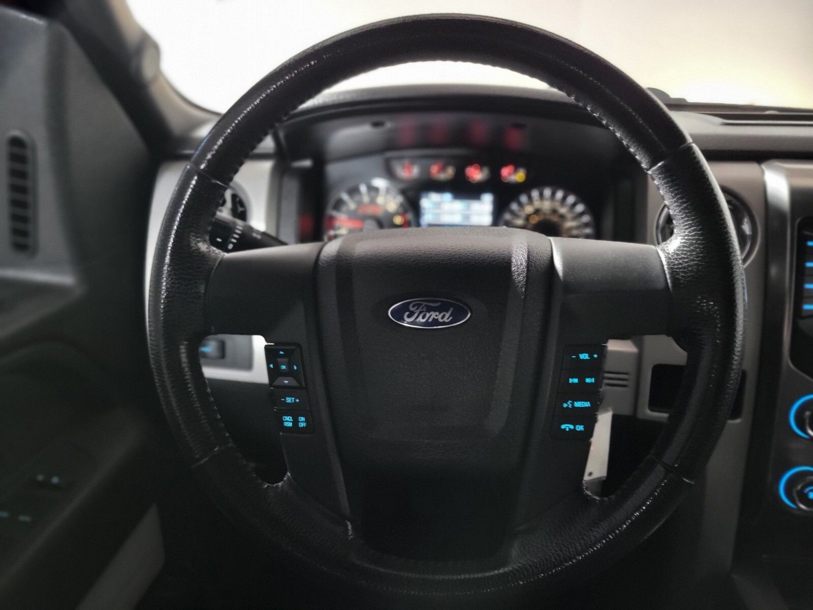 2013 Ford F-150 FX2 16