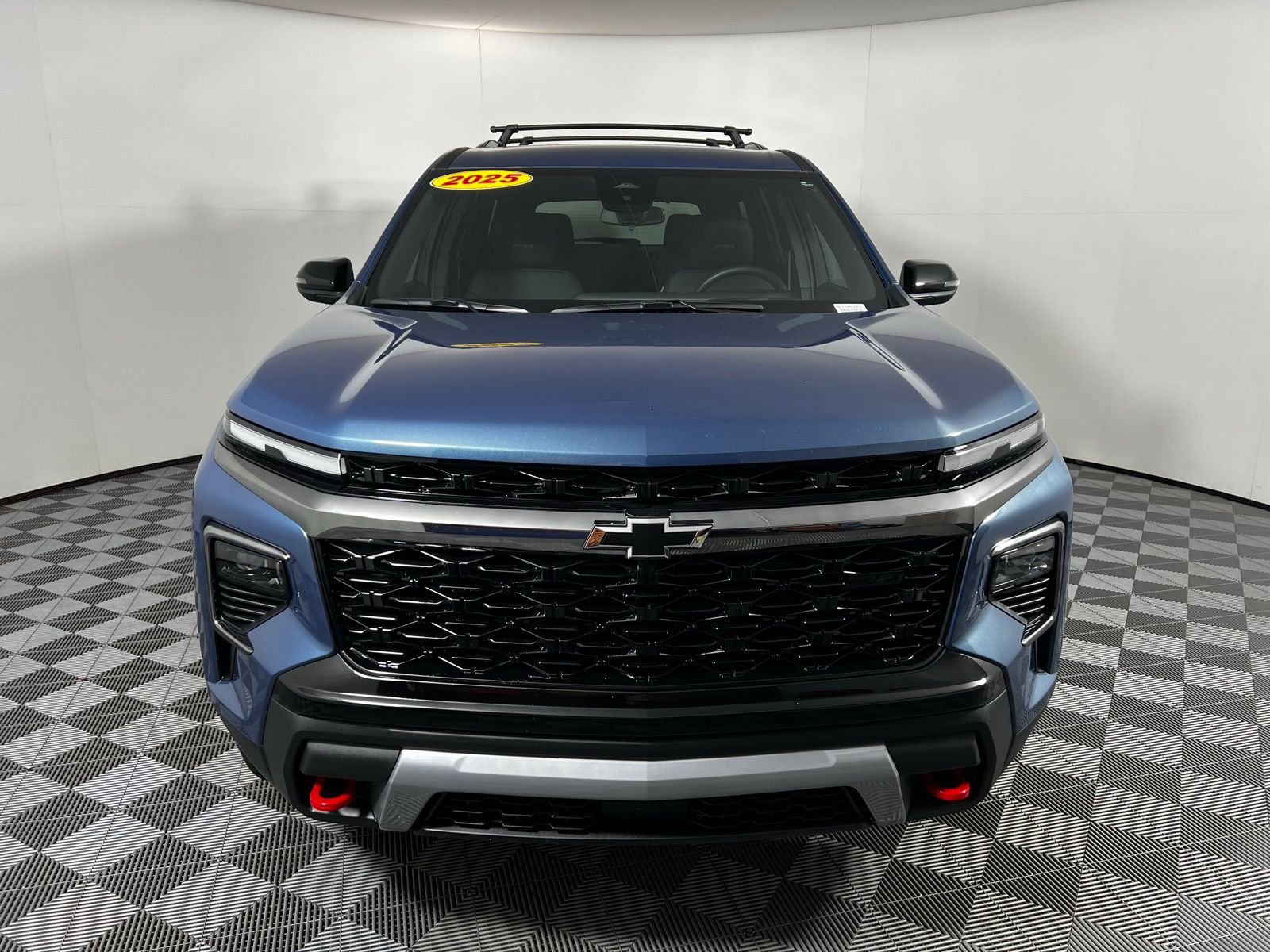 Thumbnail: 2025 Chevrolet Traverse - 2