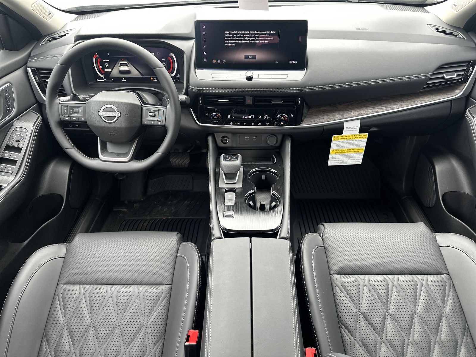 2025 Nissan Rogue Platinum photo 2