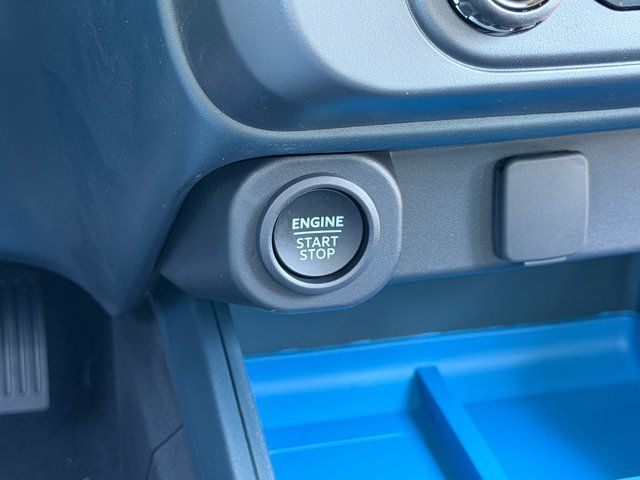 New 2026 Azure Gray Metallic Tri-Coat Ford XLT image 25