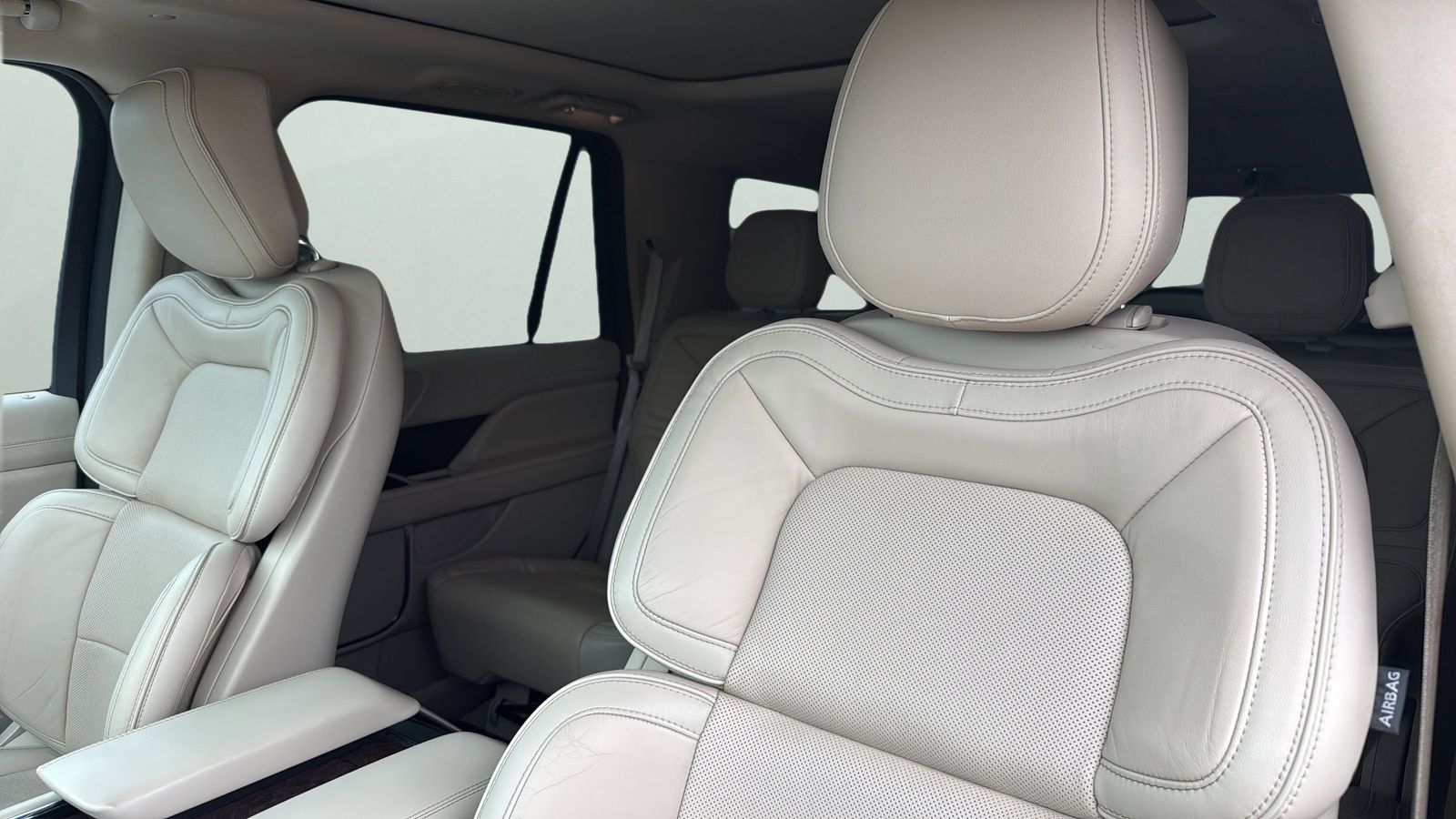 Used Car 2018 Lincoln Navigator  Select For Sale Under $25,000 In Austin, Texas