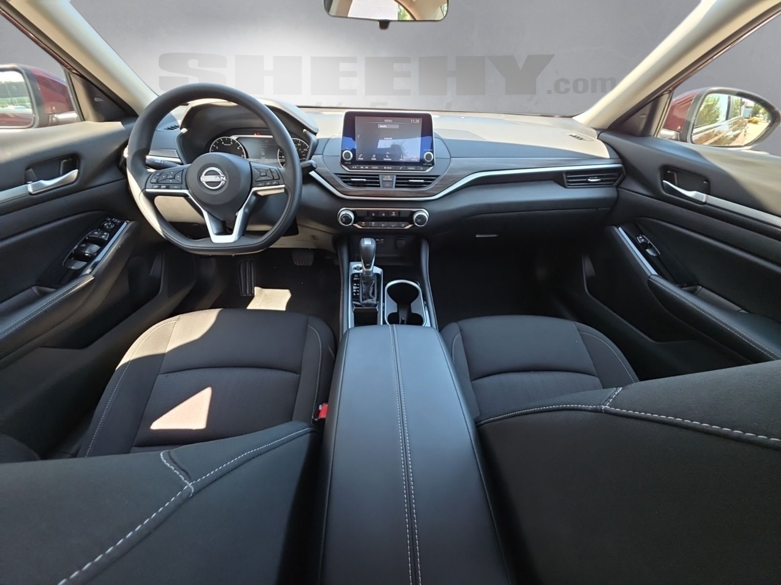 Used 2023  Nissan 2.5 SV image 3