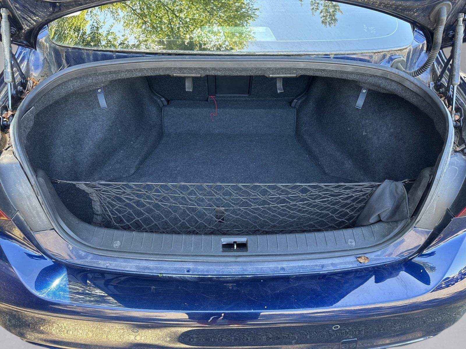 Used 2022 Grand Blue INFINITI LUXE image 25