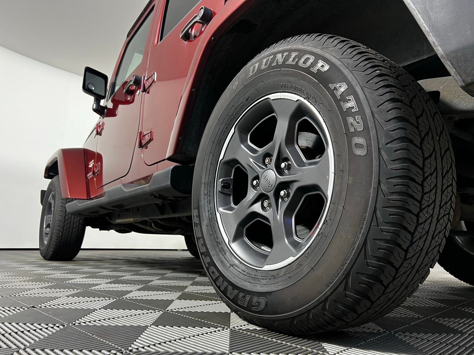 Thumbnail: 2010 Jeep Wrangler - 9