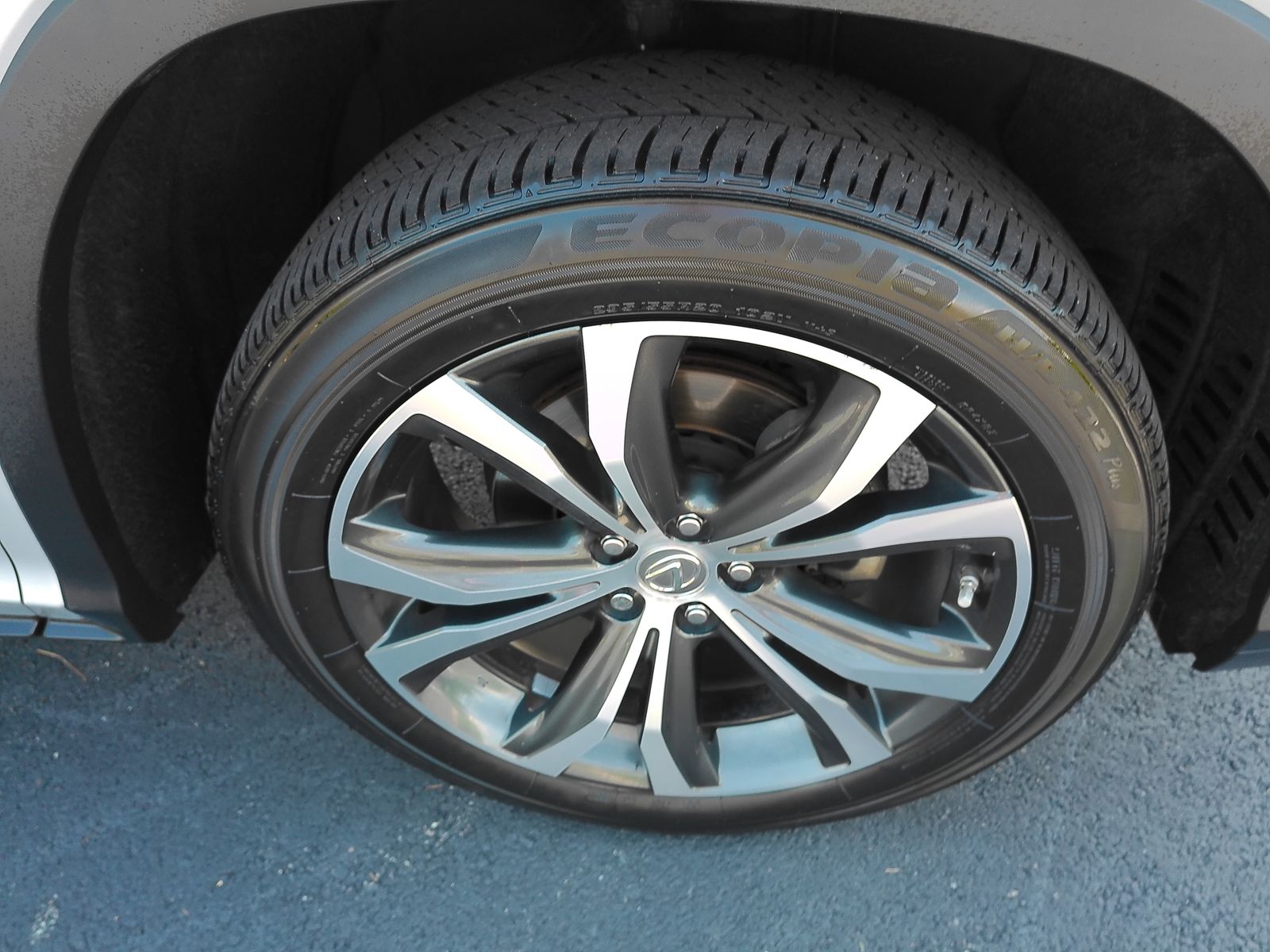 Used 2017 Silver Lexus 350 image 28