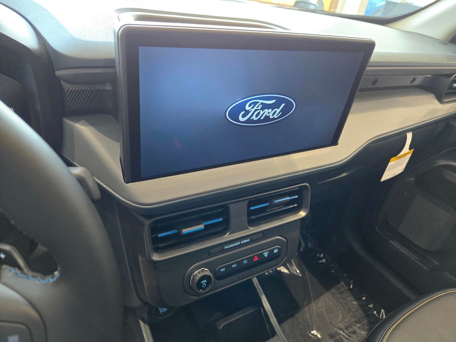 New 2026 White Ford Lobo Standard image 9