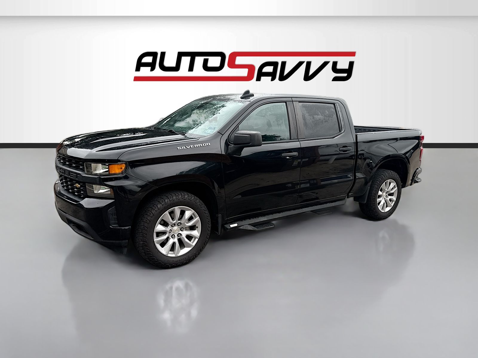 Used 2021 Black Chevrolet Custom image 3