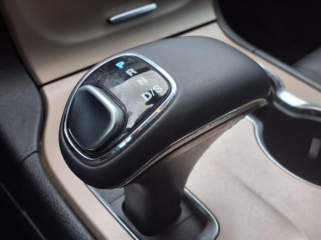2015 Jeep Grand Cherokee Limited Gray at Mac Haik CDJR North Houston