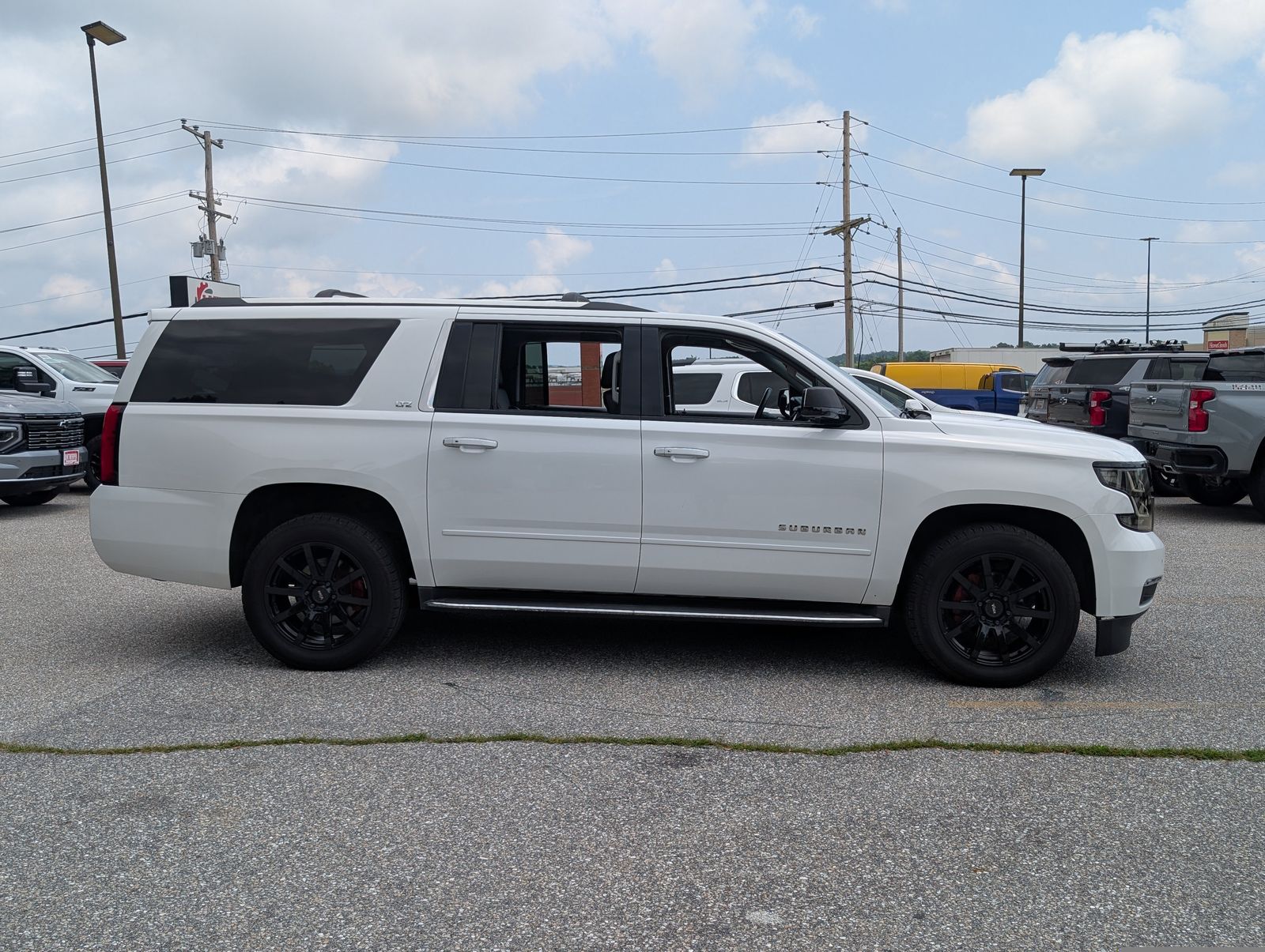 View vehicle photo 2