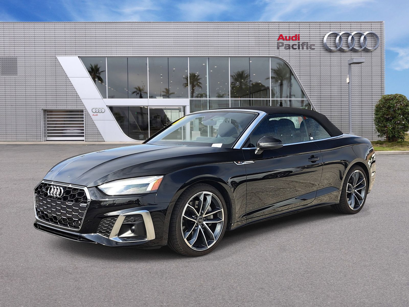 Mythos Black Metallic/Black Roof 2023 Audi A5 quattro Premium Plus 45 TFSI Convertible AWD Convertible All-Wheel Drive 7-Speed Automatic