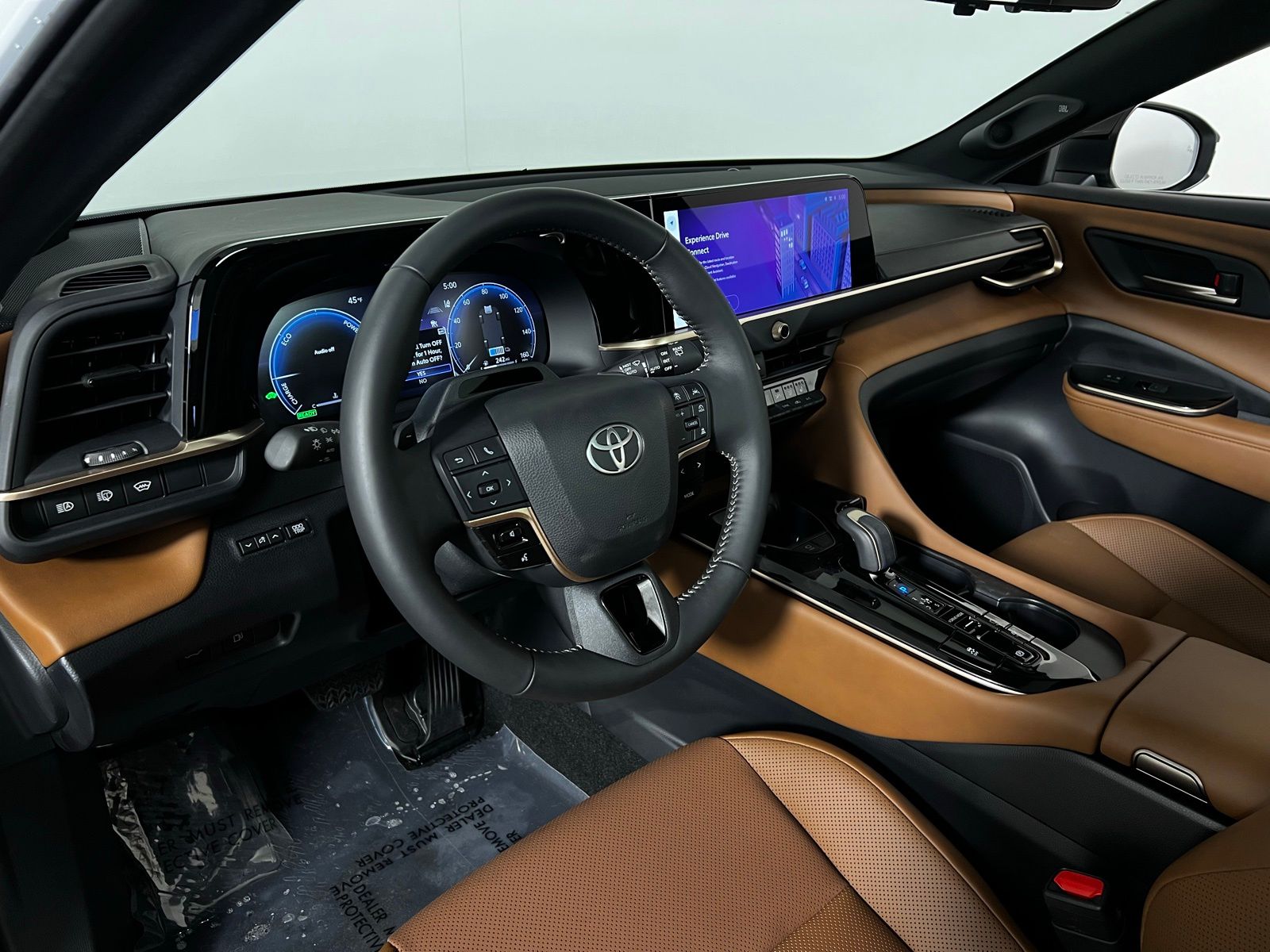 Thumbnail: 2025 Toyota Crown Signia - 12