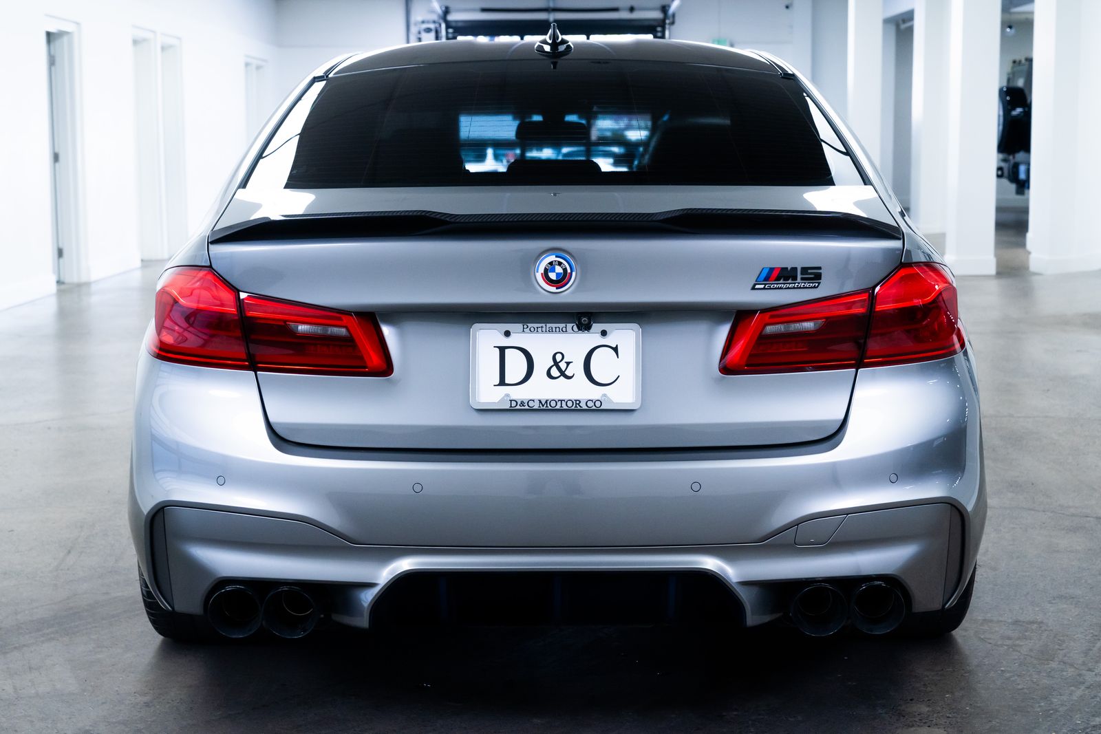 View vehicle photo 5